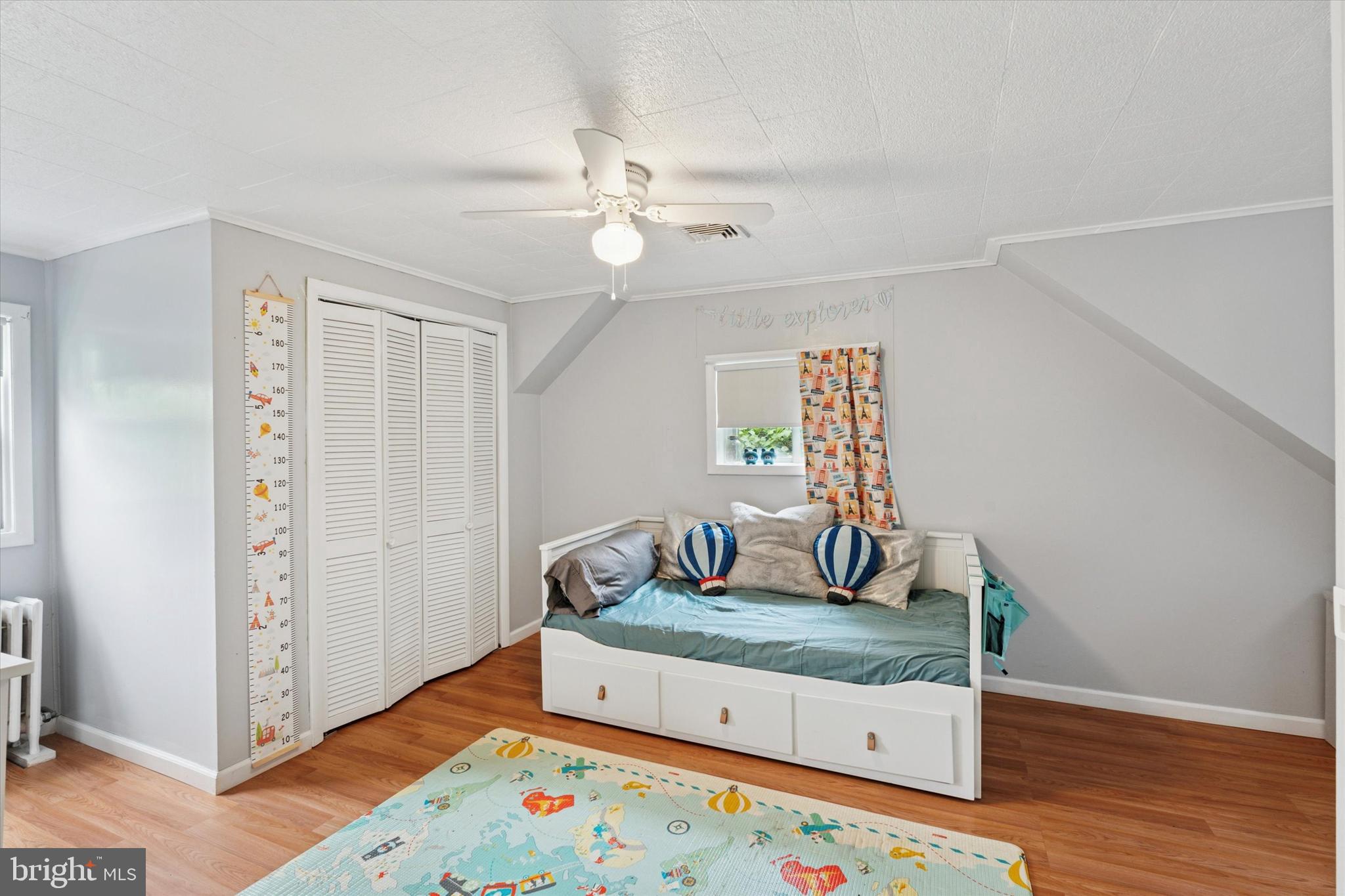 ROXBOROUGH - Residential