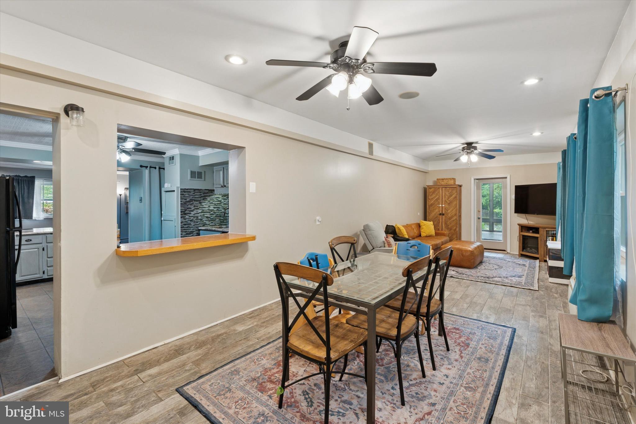 ROXBOROUGH - Residential