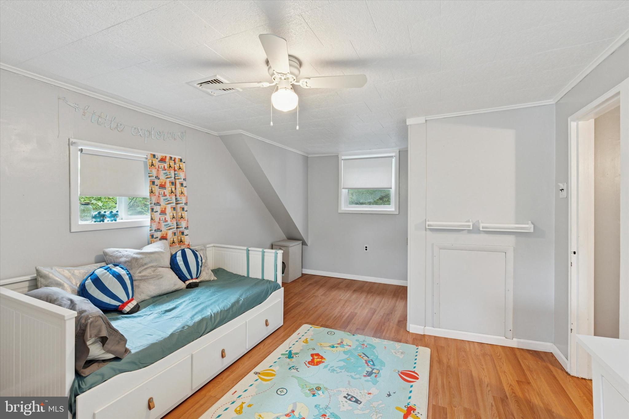 ROXBOROUGH - Residential