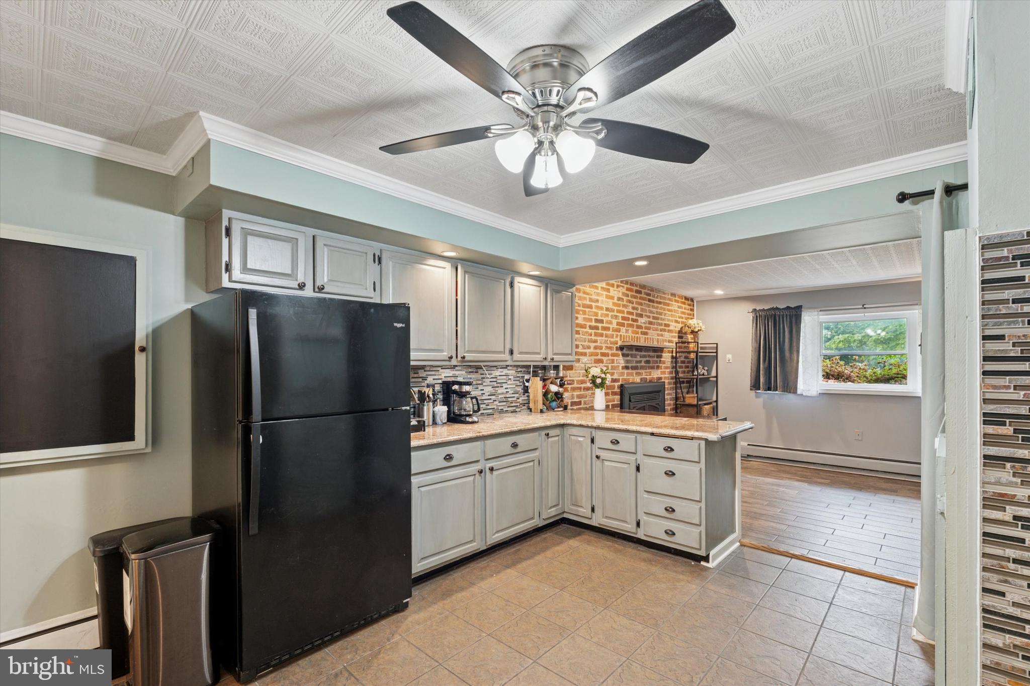 ROXBOROUGH - Residential