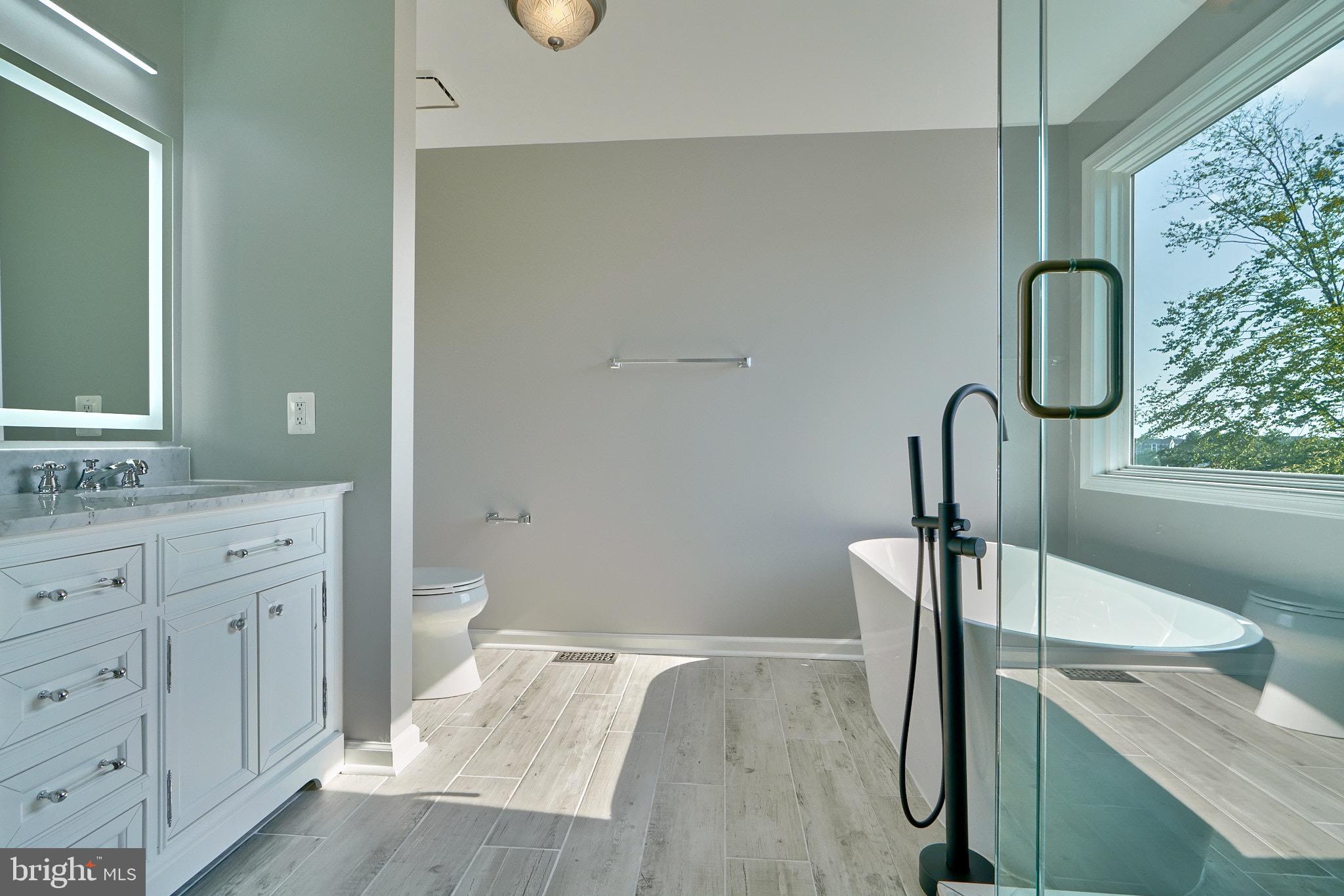 BAYVIEW ESTATES - Residential