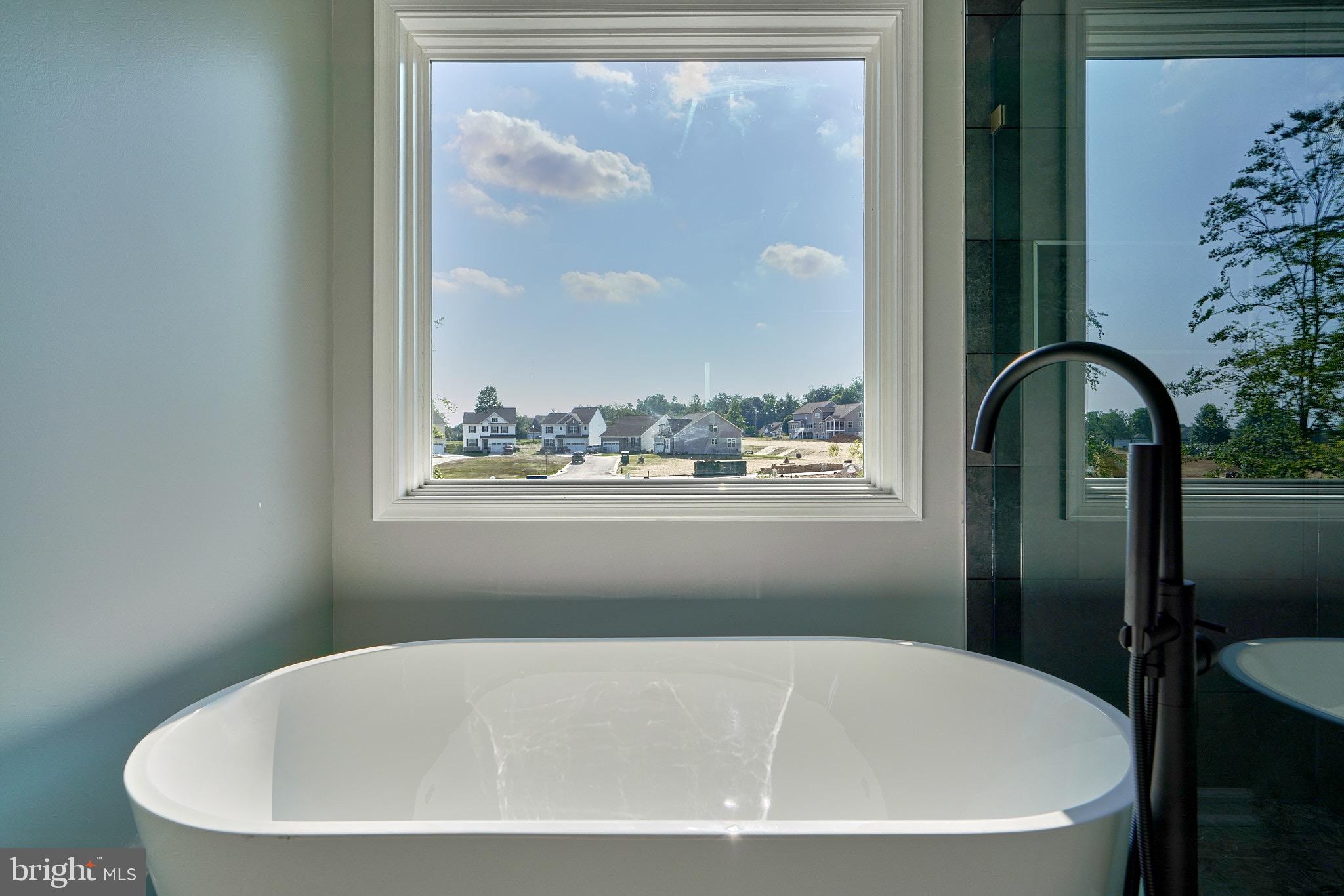 BAYVIEW ESTATES - Residential