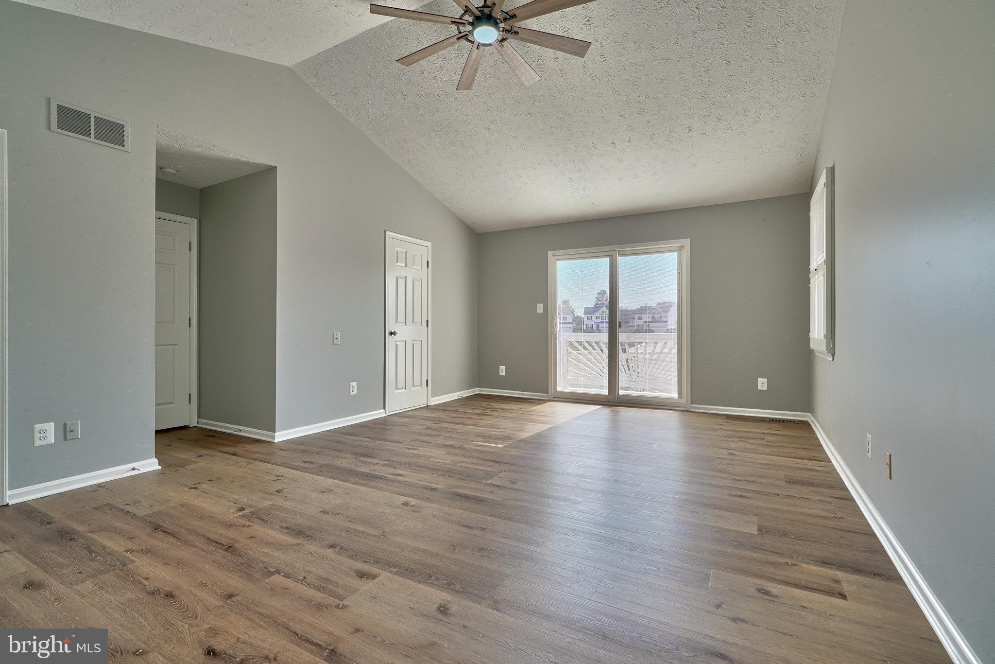 BAYVIEW ESTATES - Residential