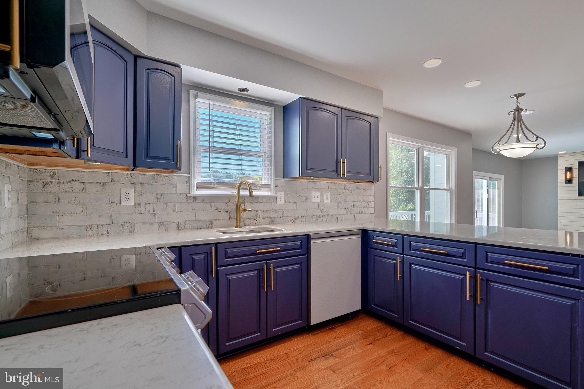 BAYVIEW ESTATES - Residential