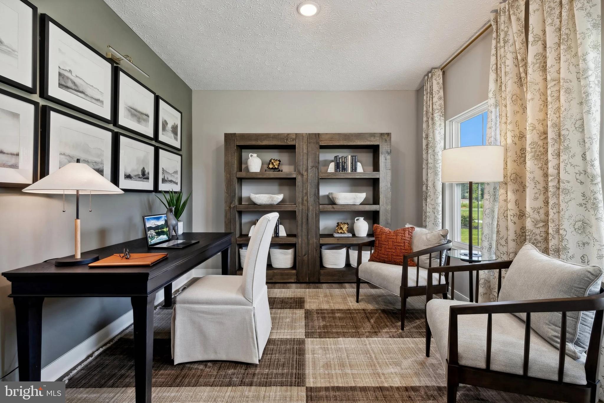 HUNTWELL WEST - Residential