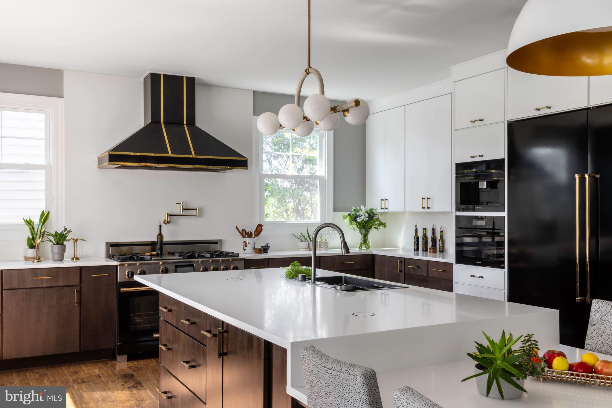 BROOKSIDE - Residential