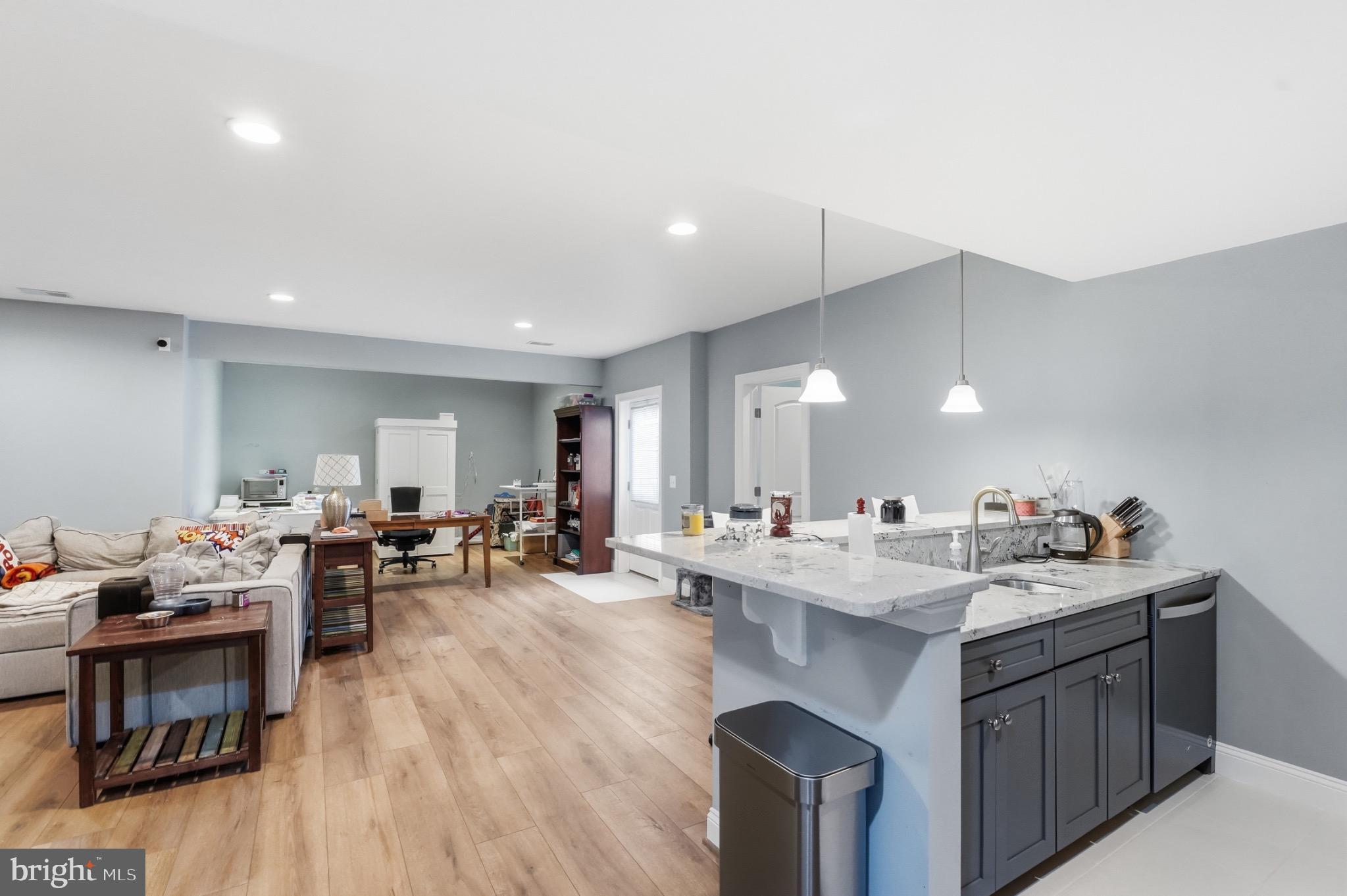 BROOKSIDE - Residential