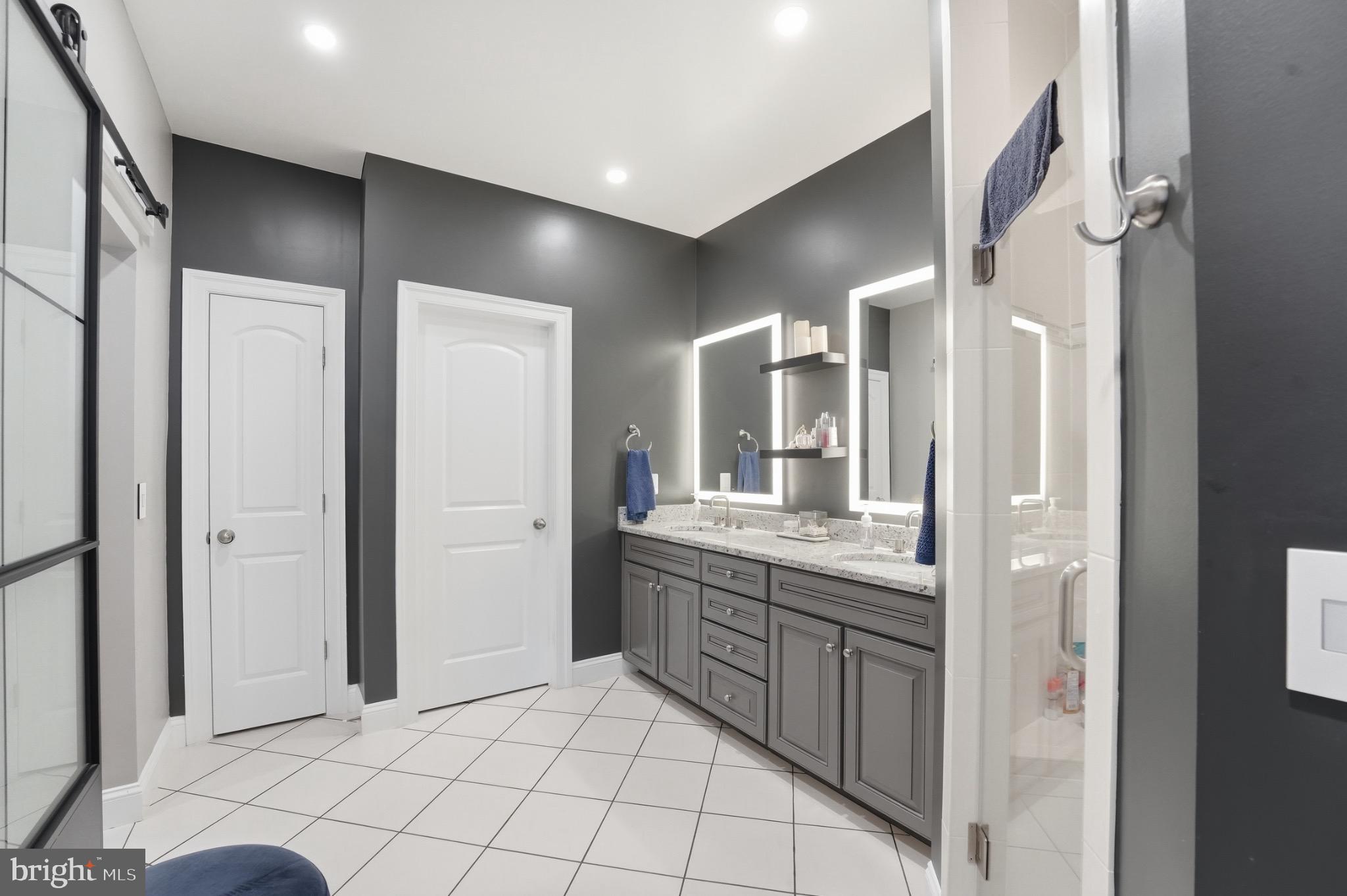 BROOKSIDE - Residential