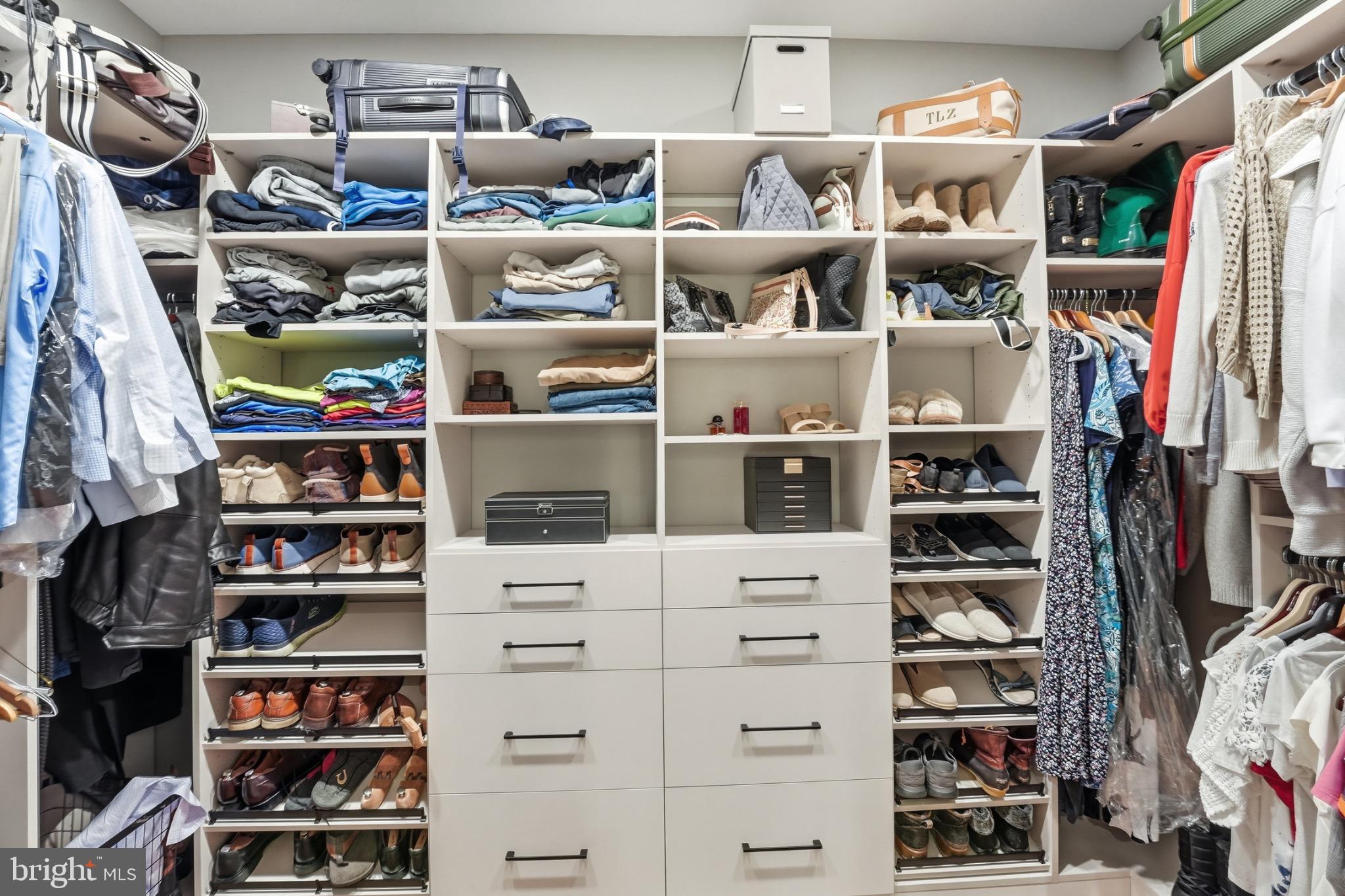 BROOKSIDE - Residential