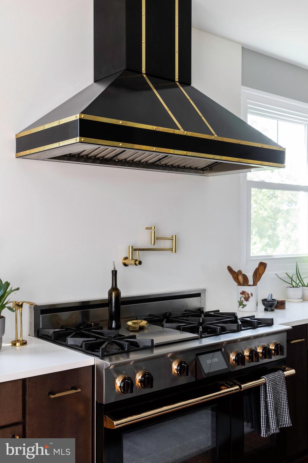 BROOKSIDE - Residential