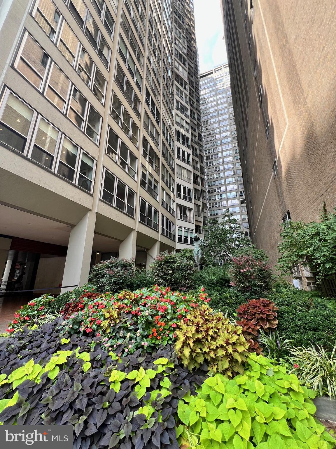 RITTENHOUSE SQUARE - Residential