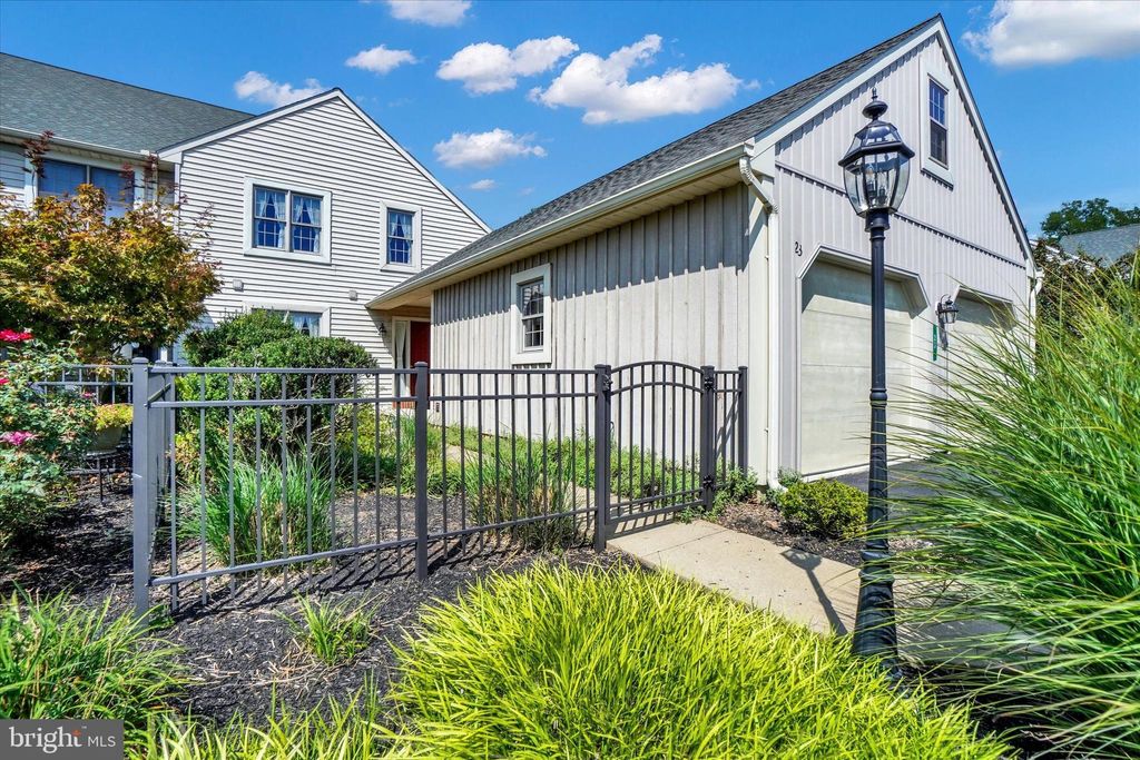 Photo of 23 SHYBROOK CT, ELIZABETHTOWN, PA 17022 (MLS # PALA2039990)