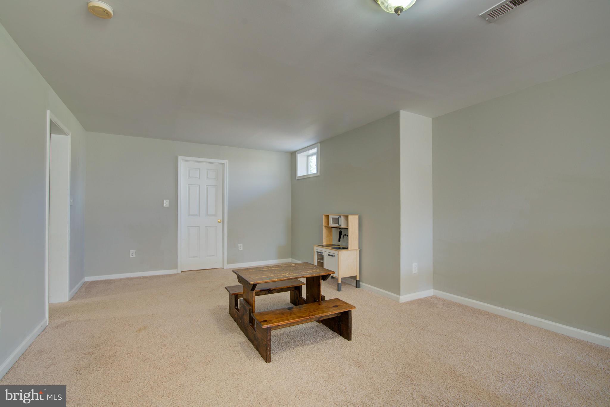 BROOKESMILL ESTATES - Residential