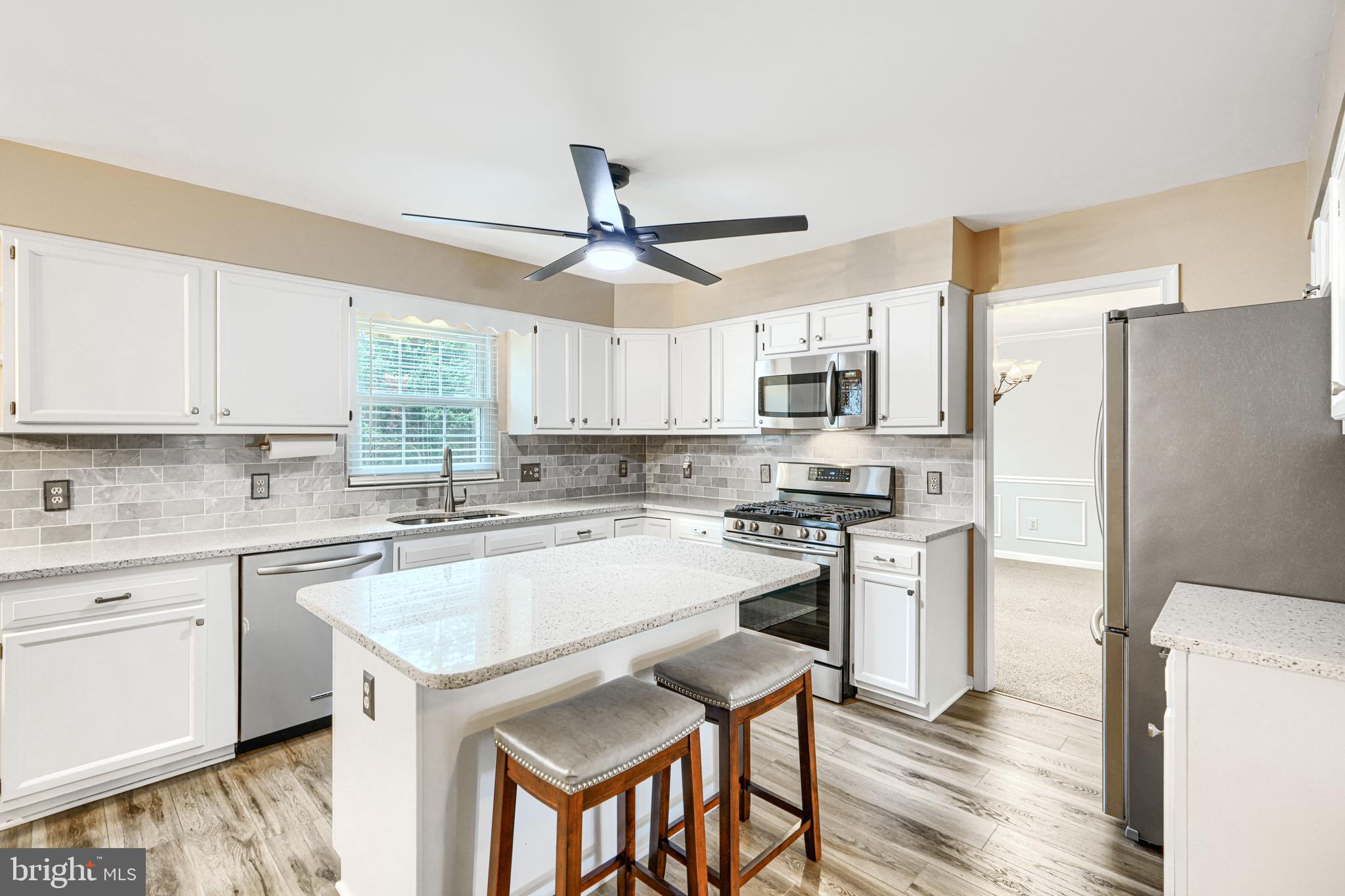 FOREST LAKES - Residential