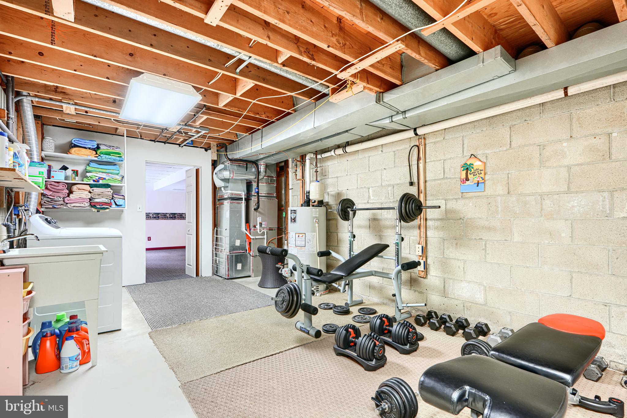 FOREST LAKES - Residential