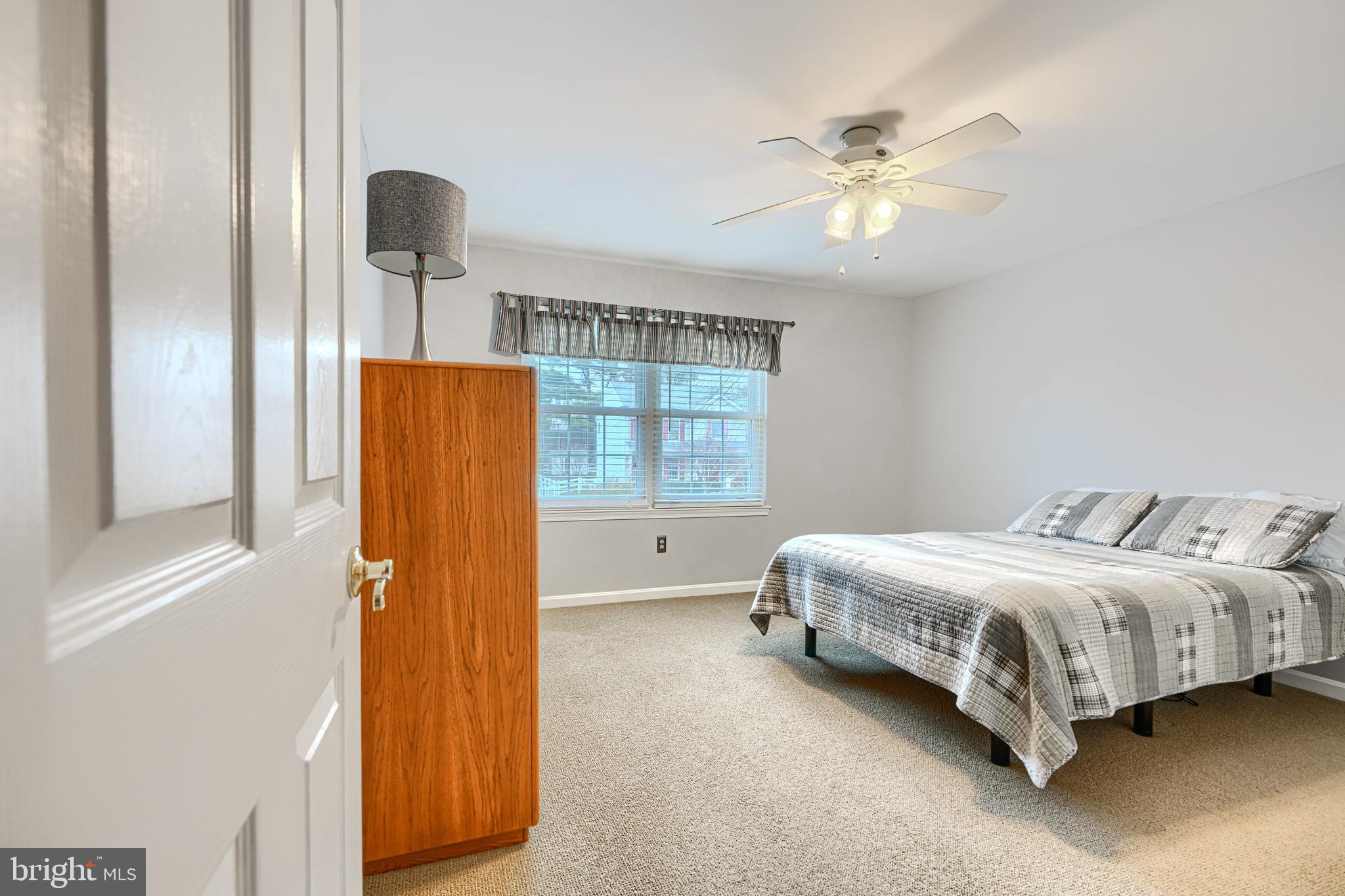 FOREST LAKES - Residential