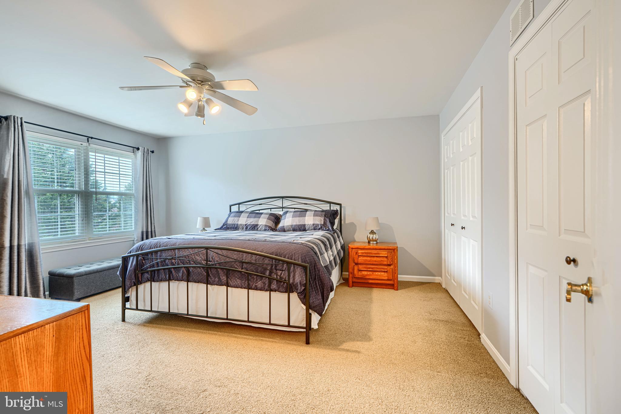 FOREST LAKES - Residential