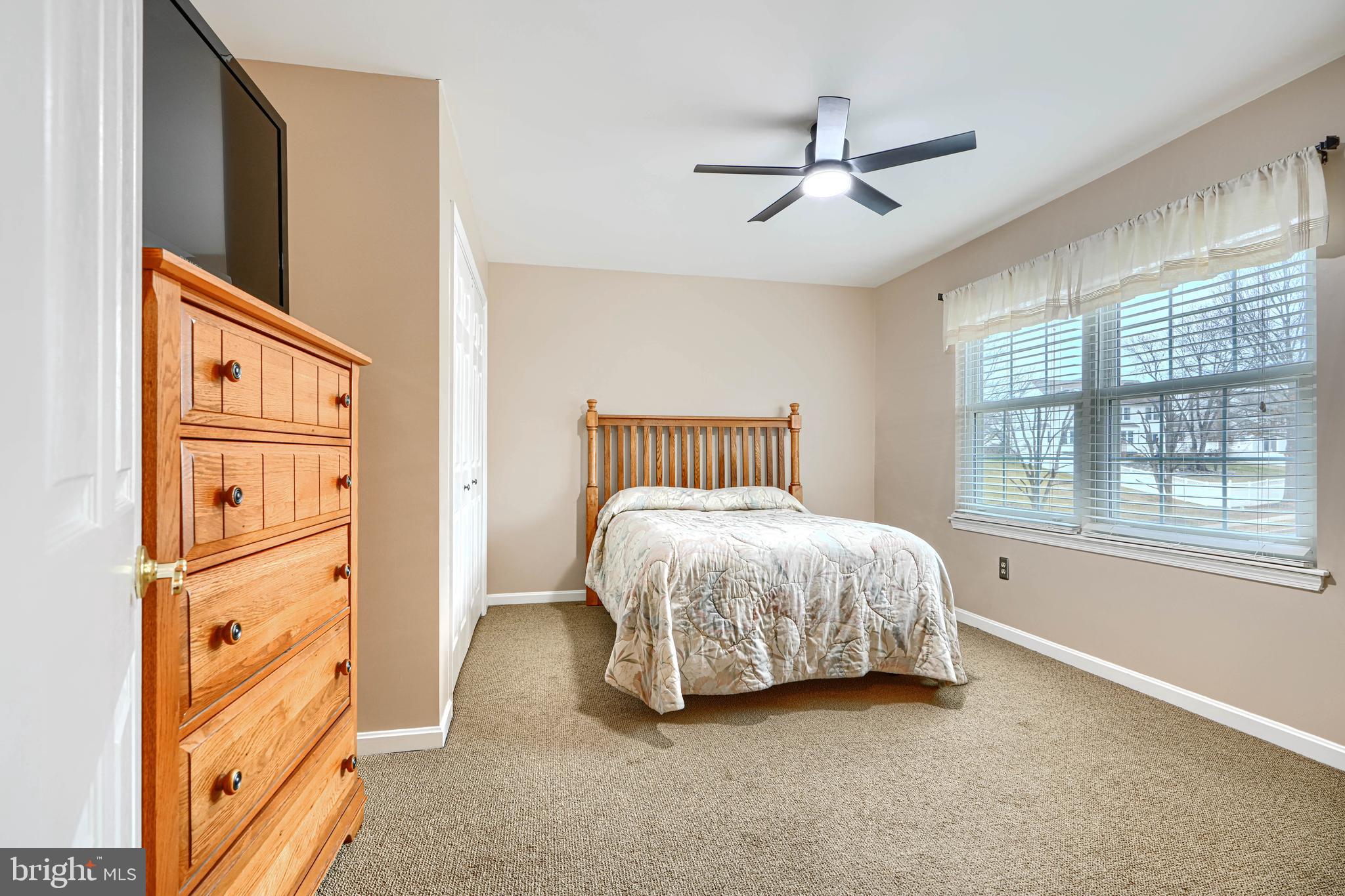 FOREST LAKES - Residential