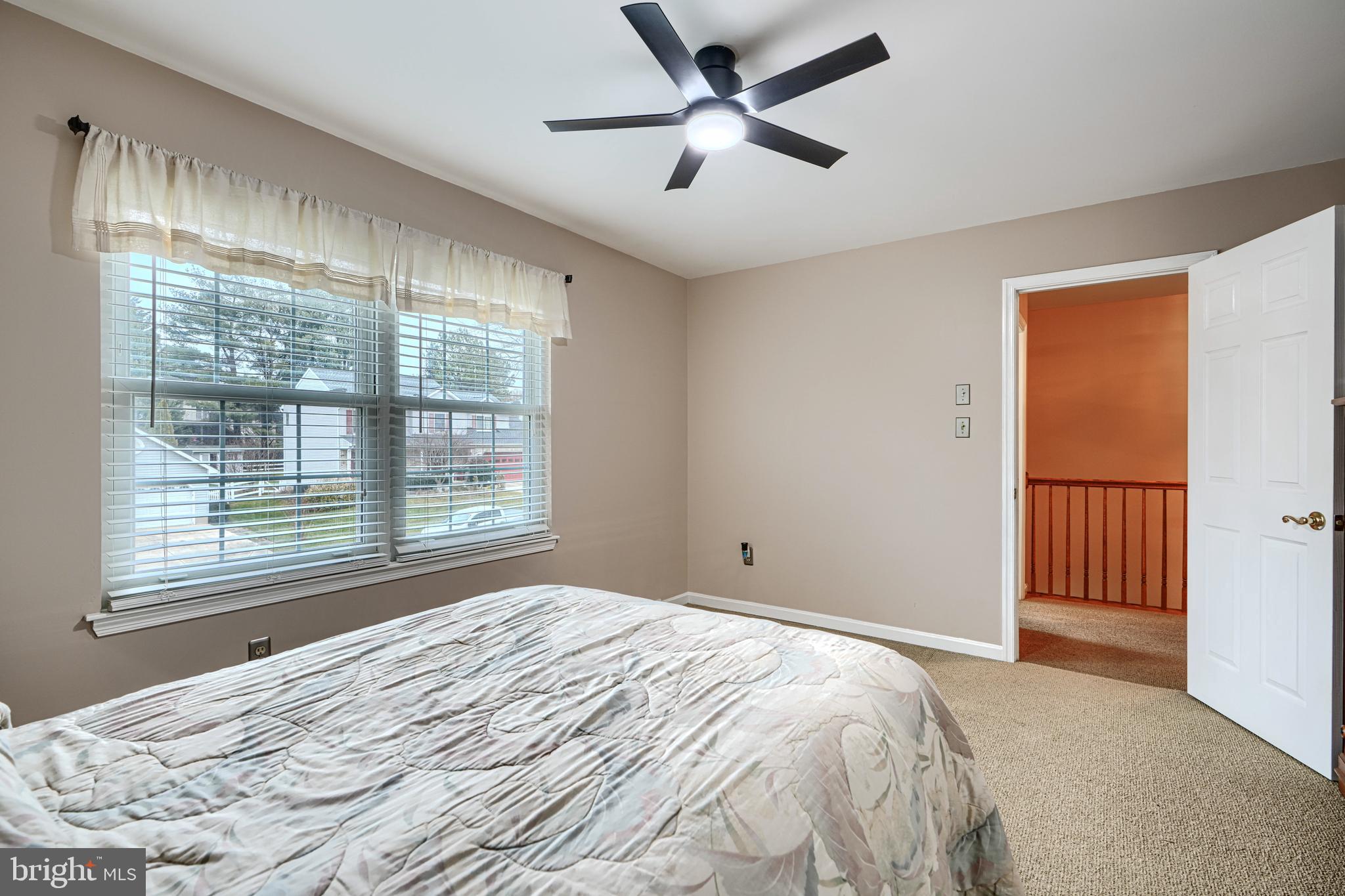 FOREST LAKES - Residential