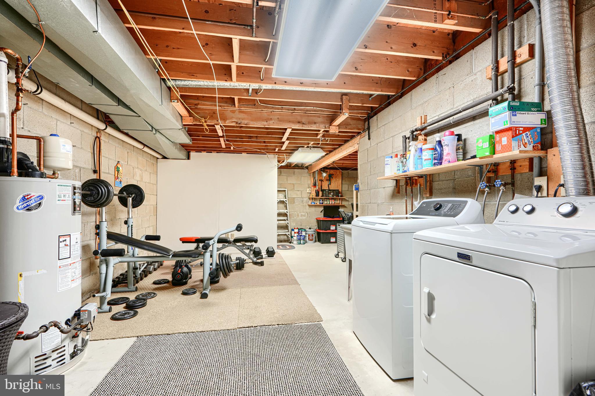 FOREST LAKES - Residential