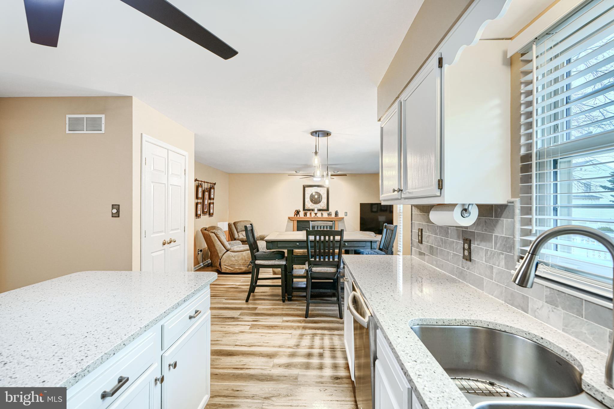 FOREST LAKES - Residential