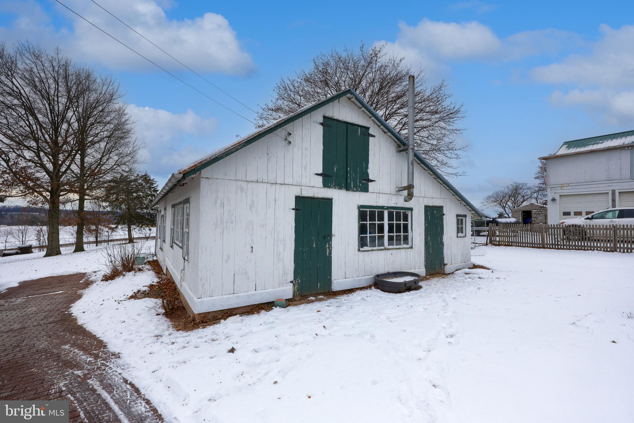 KRALLTOWN - Residential