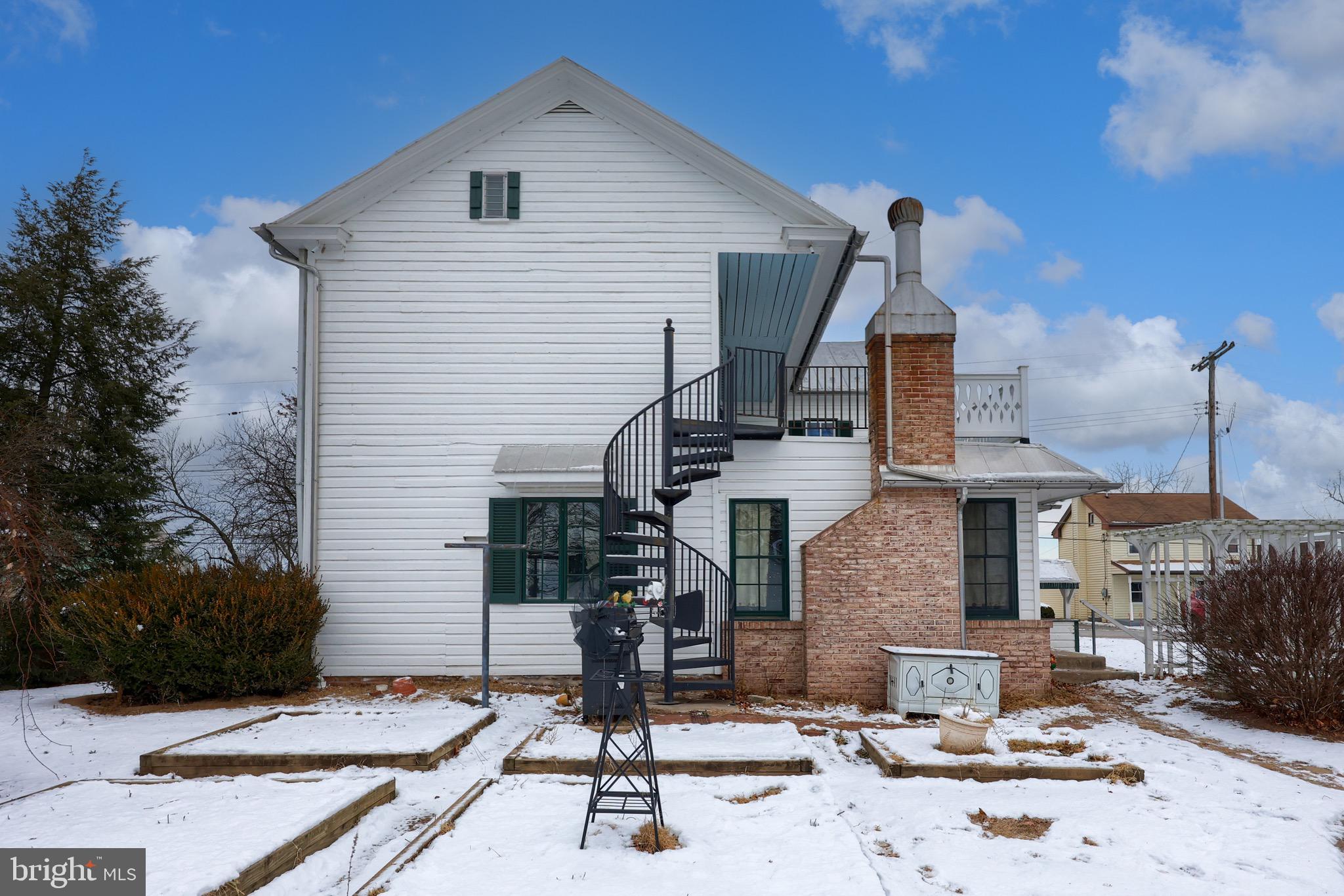 KRALLTOWN - Residential