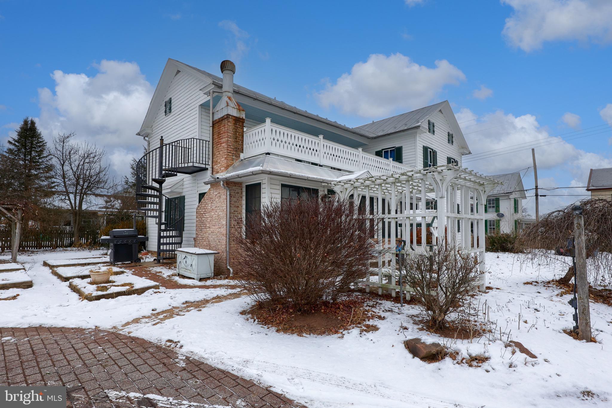 KRALLTOWN - Residential