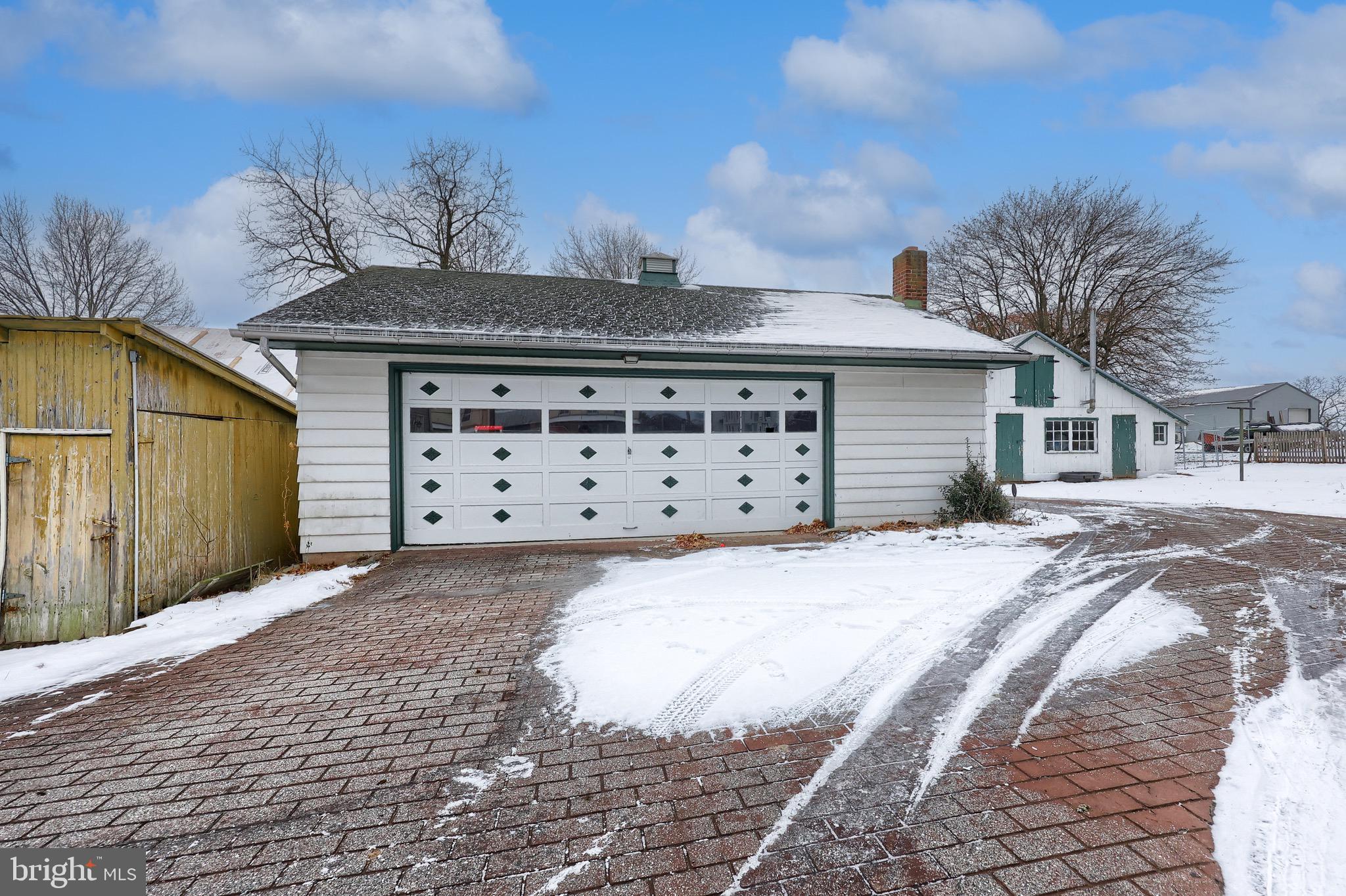 KRALLTOWN - Residential