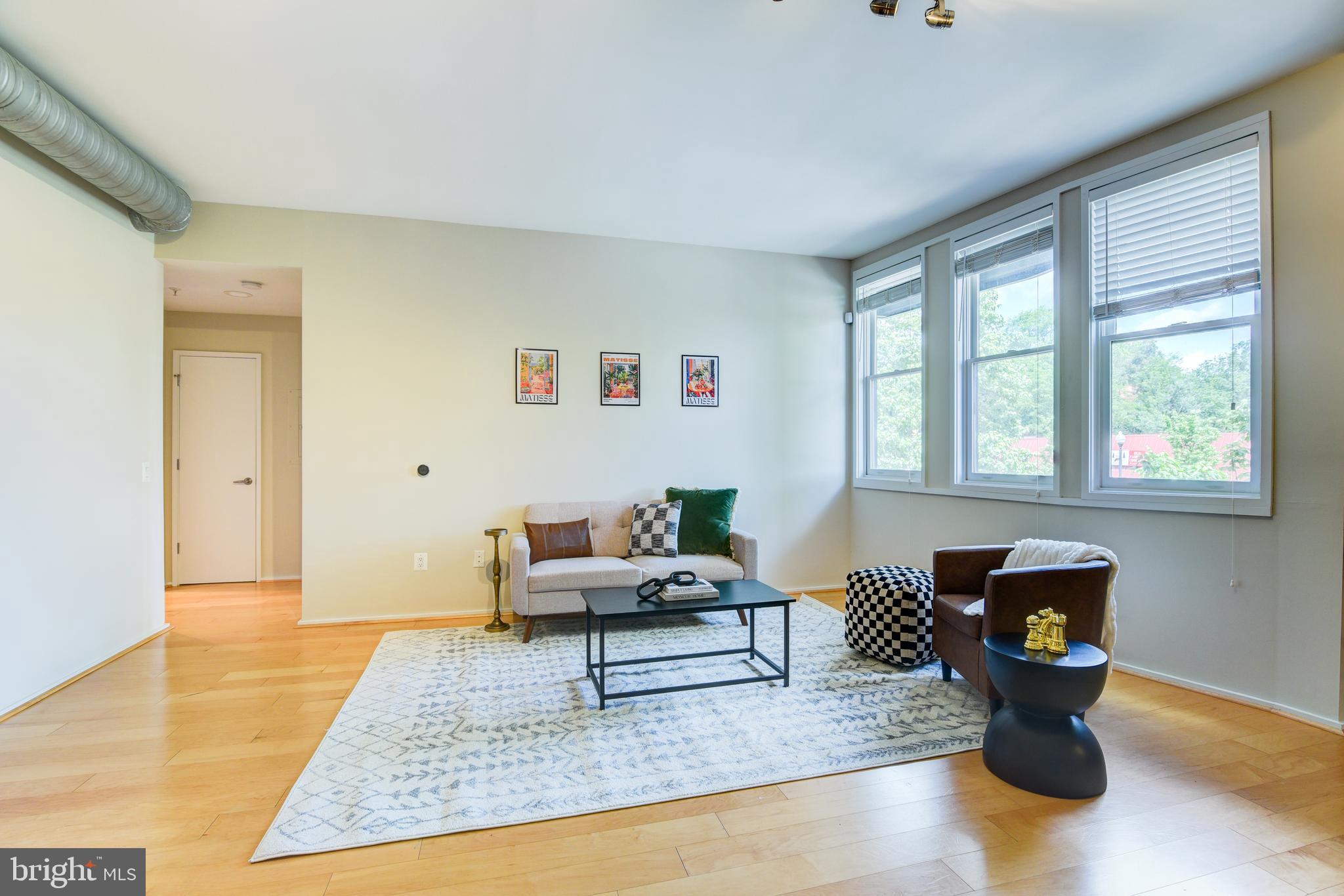 38 PLACE - Residential