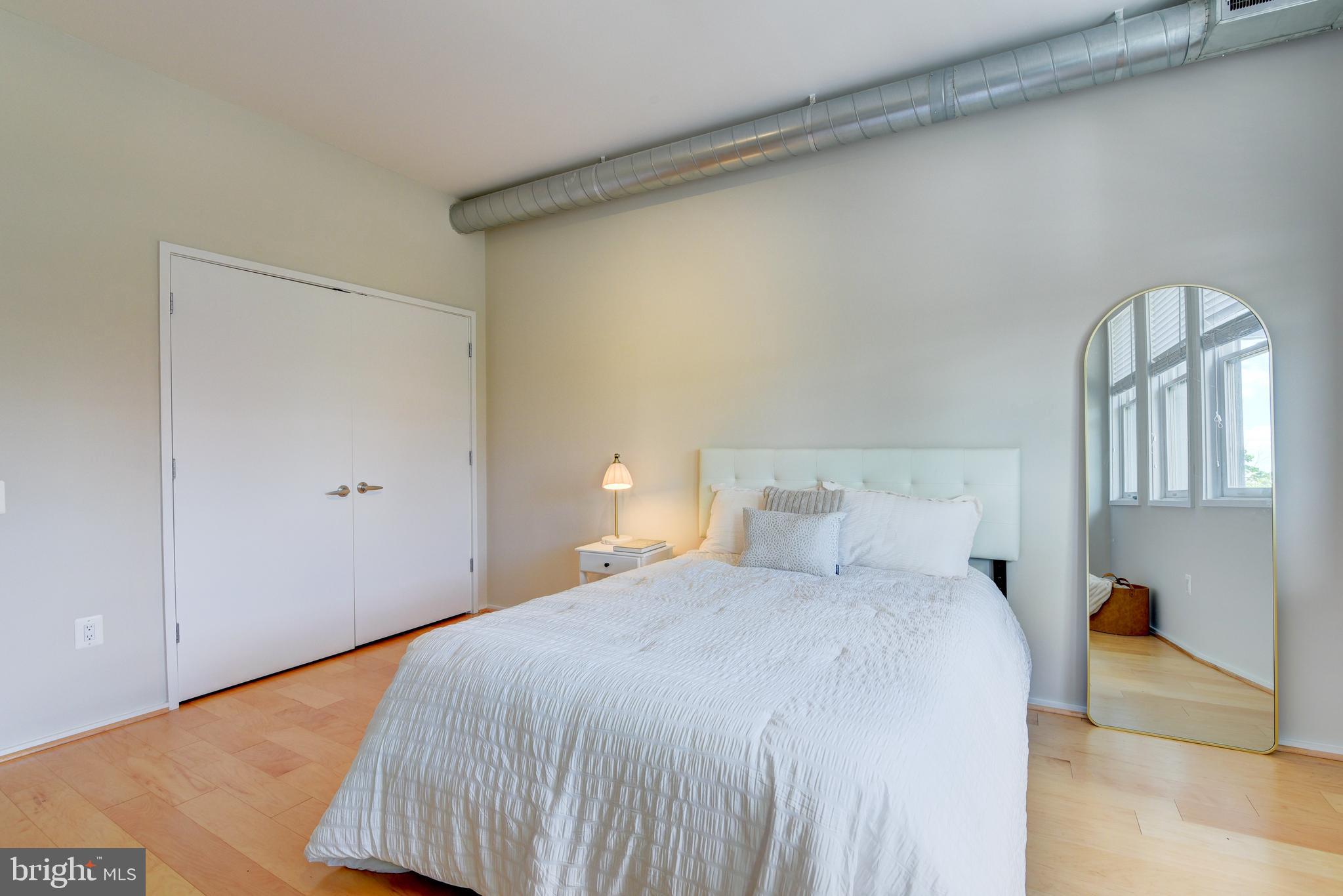 38 PLACE - Residential