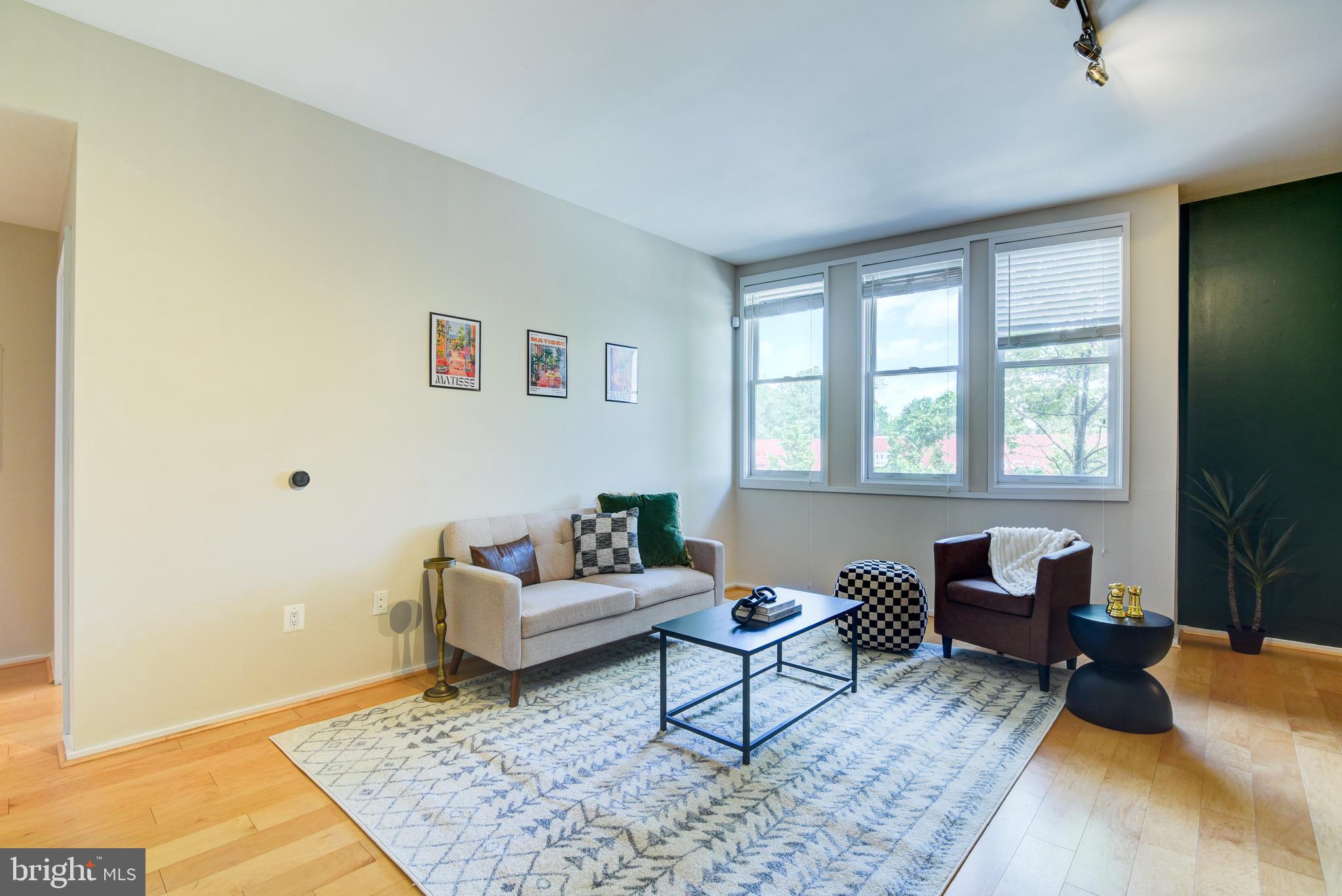 38 PLACE - Residential