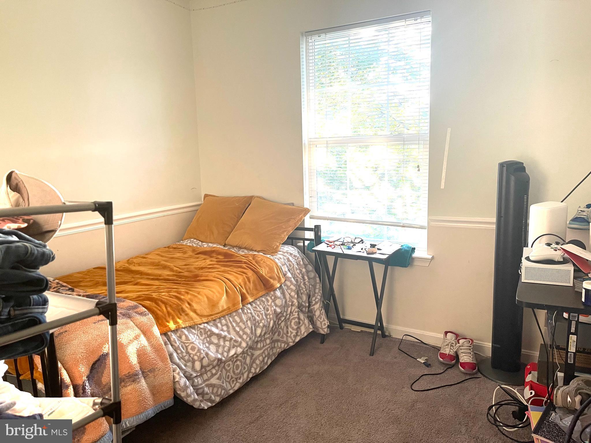 ASPEN WOODS - Residential