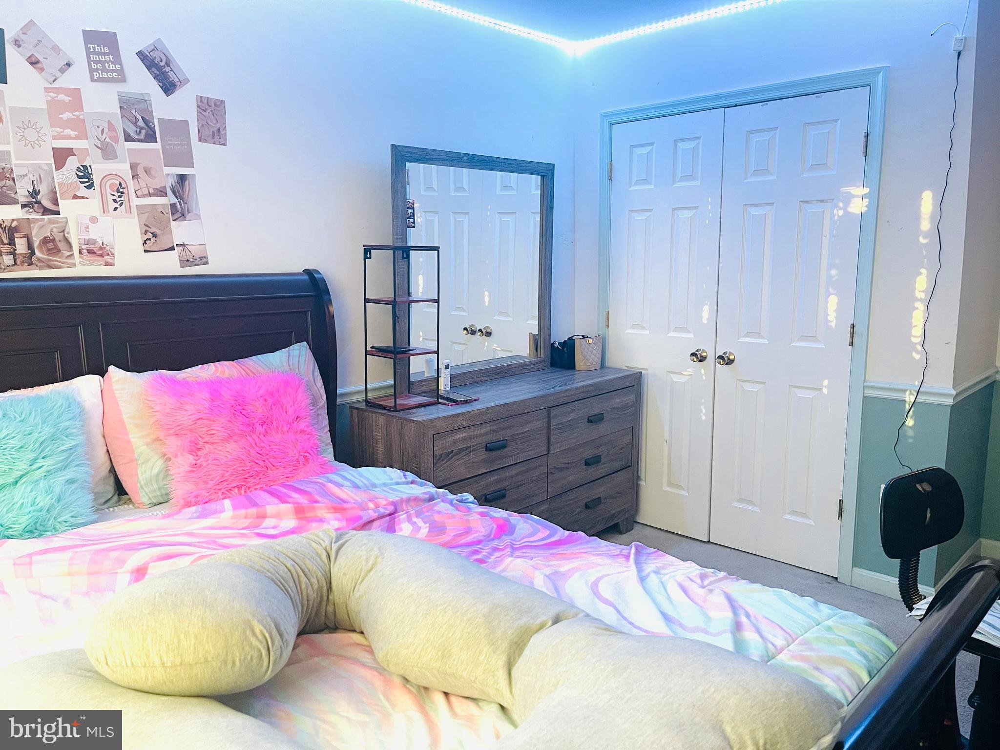 ASPEN WOODS - Residential