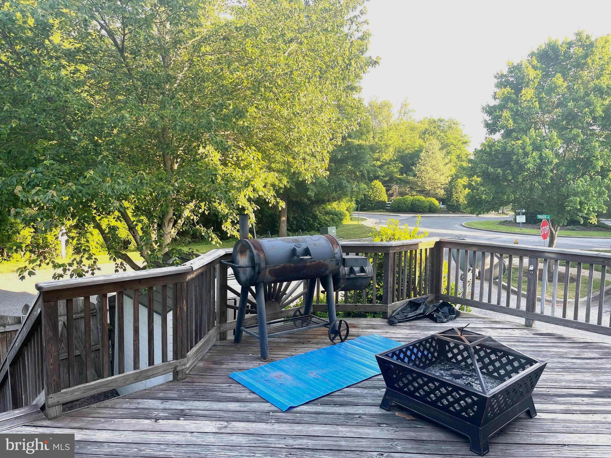 ASPEN WOODS - Residential