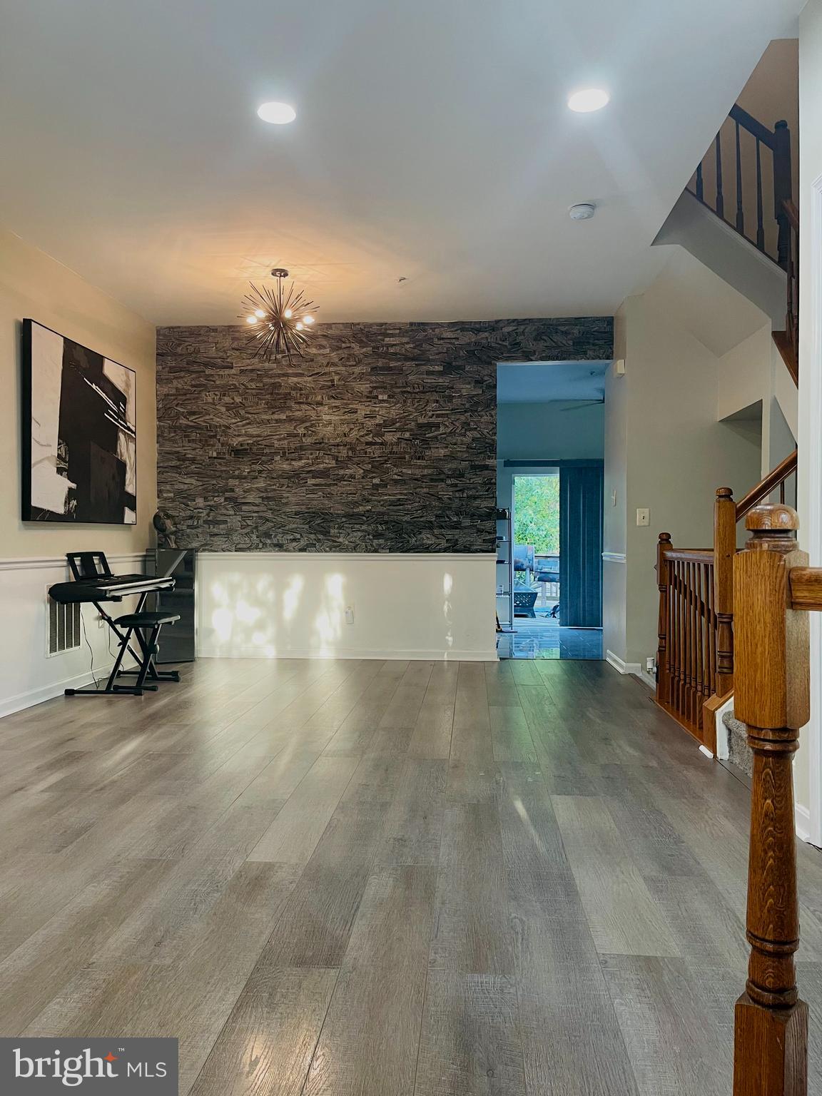 ASPEN WOODS - Residential