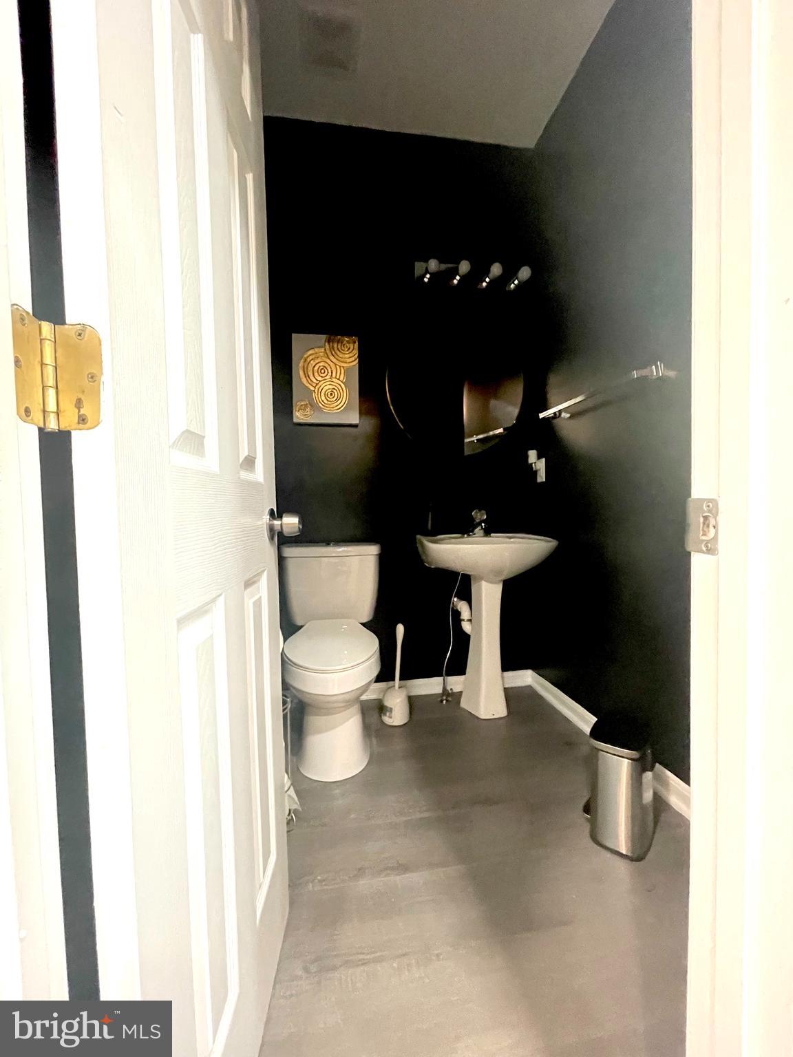 ASPEN WOODS - Residential