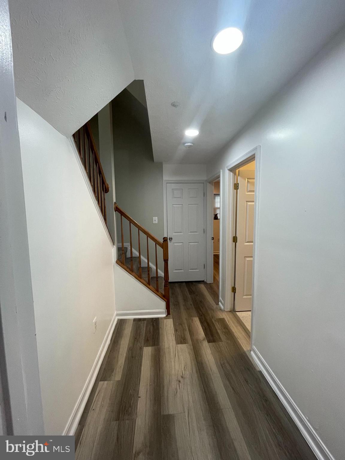 ASPEN WOODS - Residential