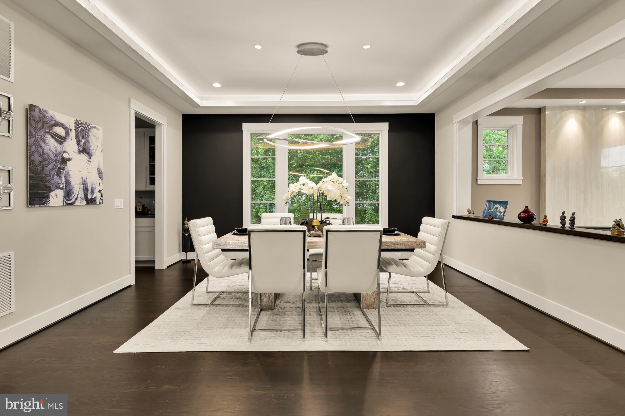 RIVERCREST - Residential