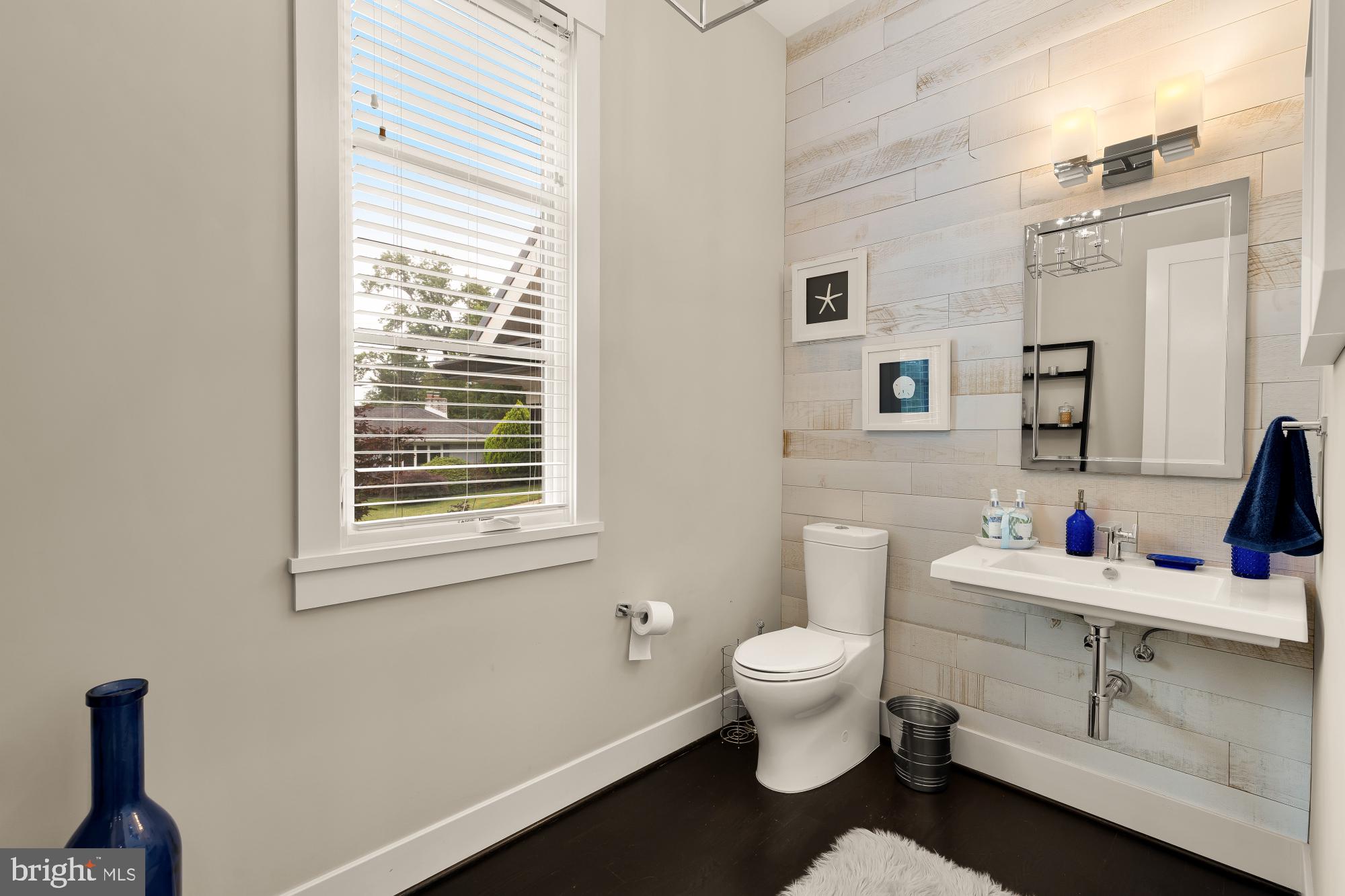 RIVERCREST - Residential