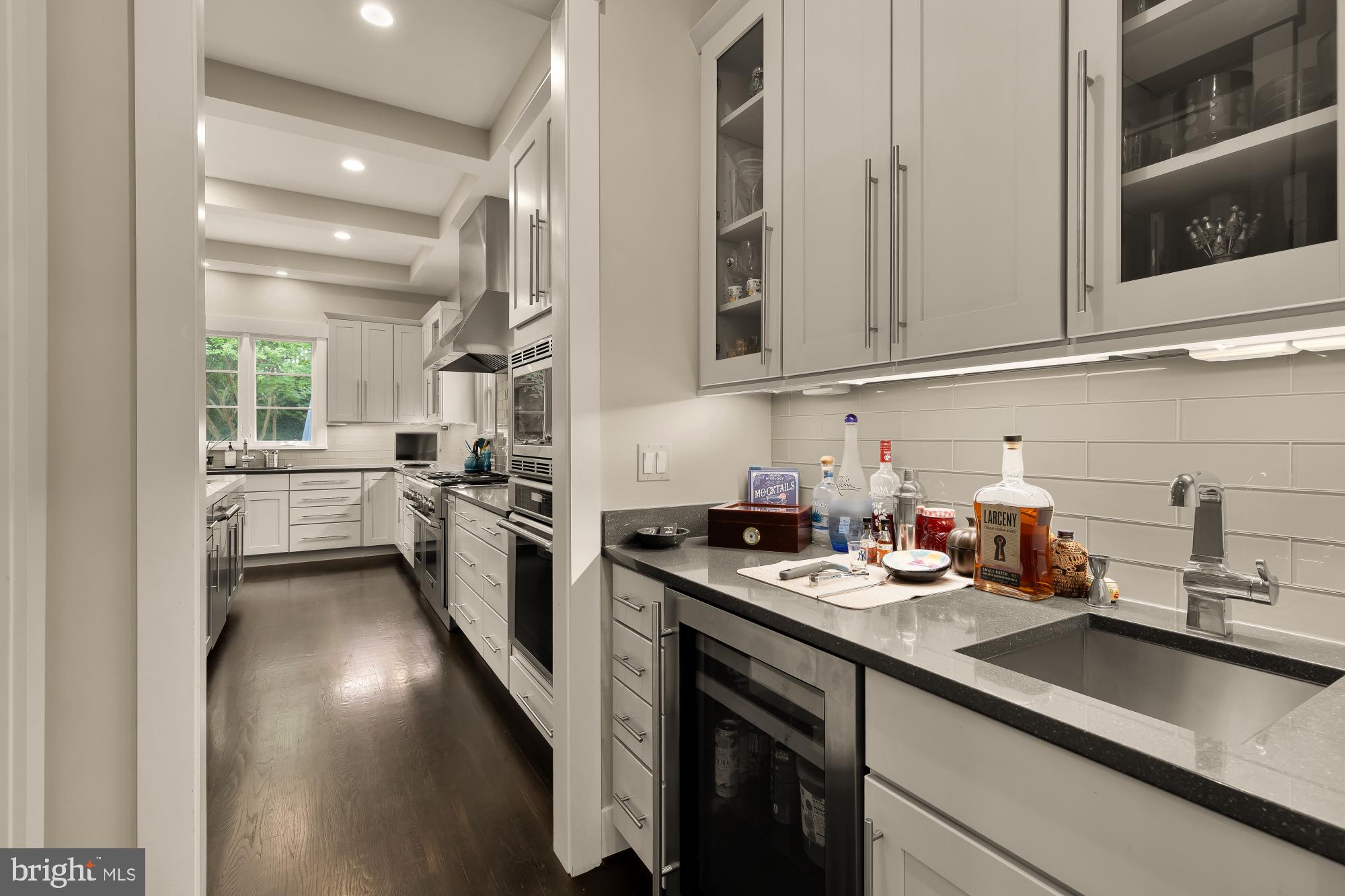 RIVERCREST - Residential
