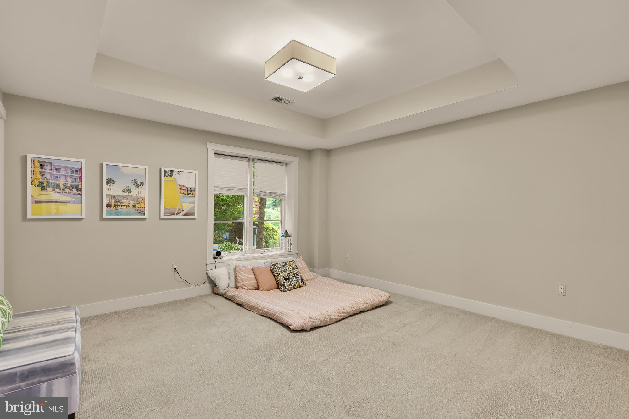 RIVERCREST - Residential