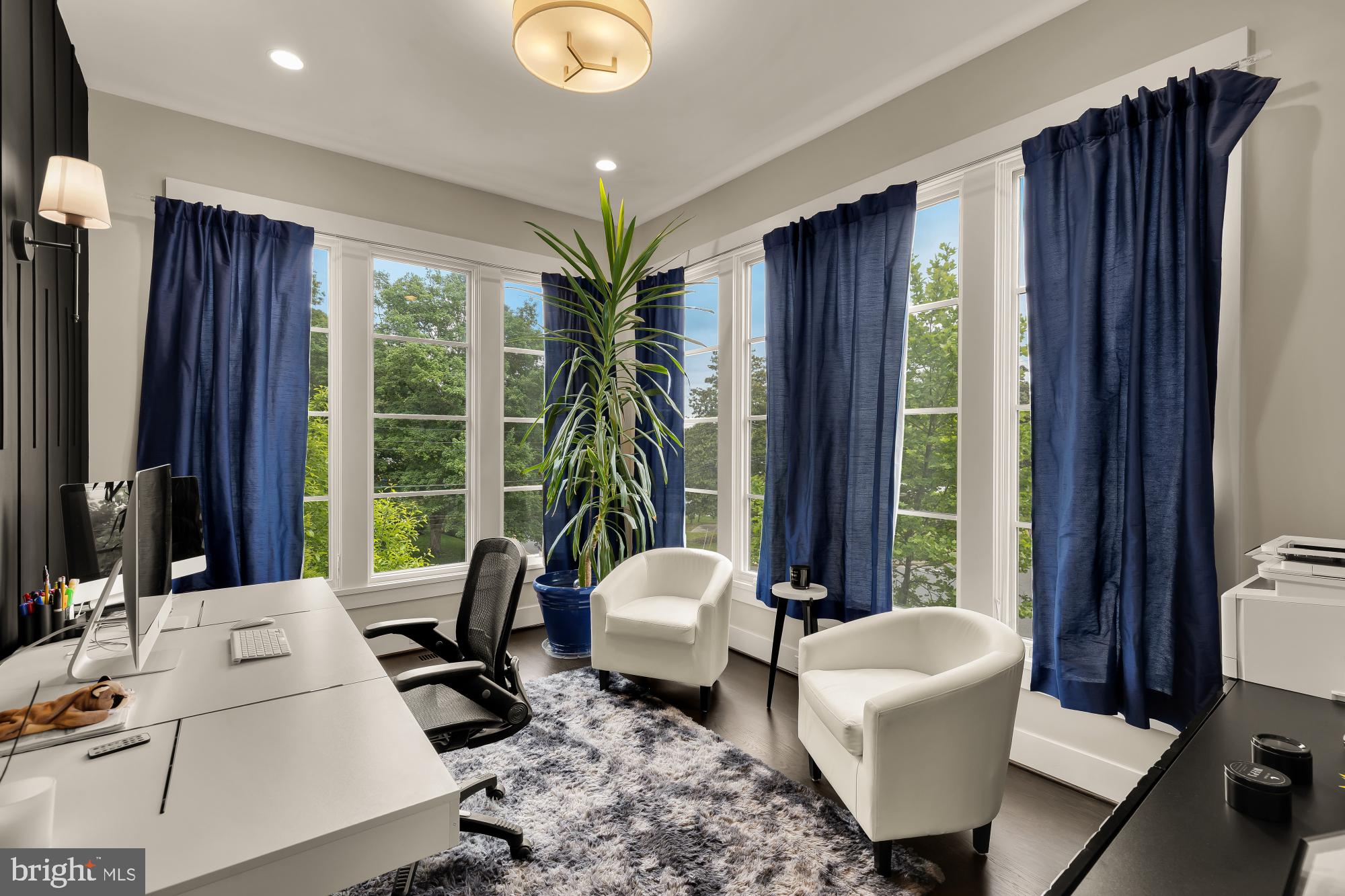 RIVERCREST - Residential