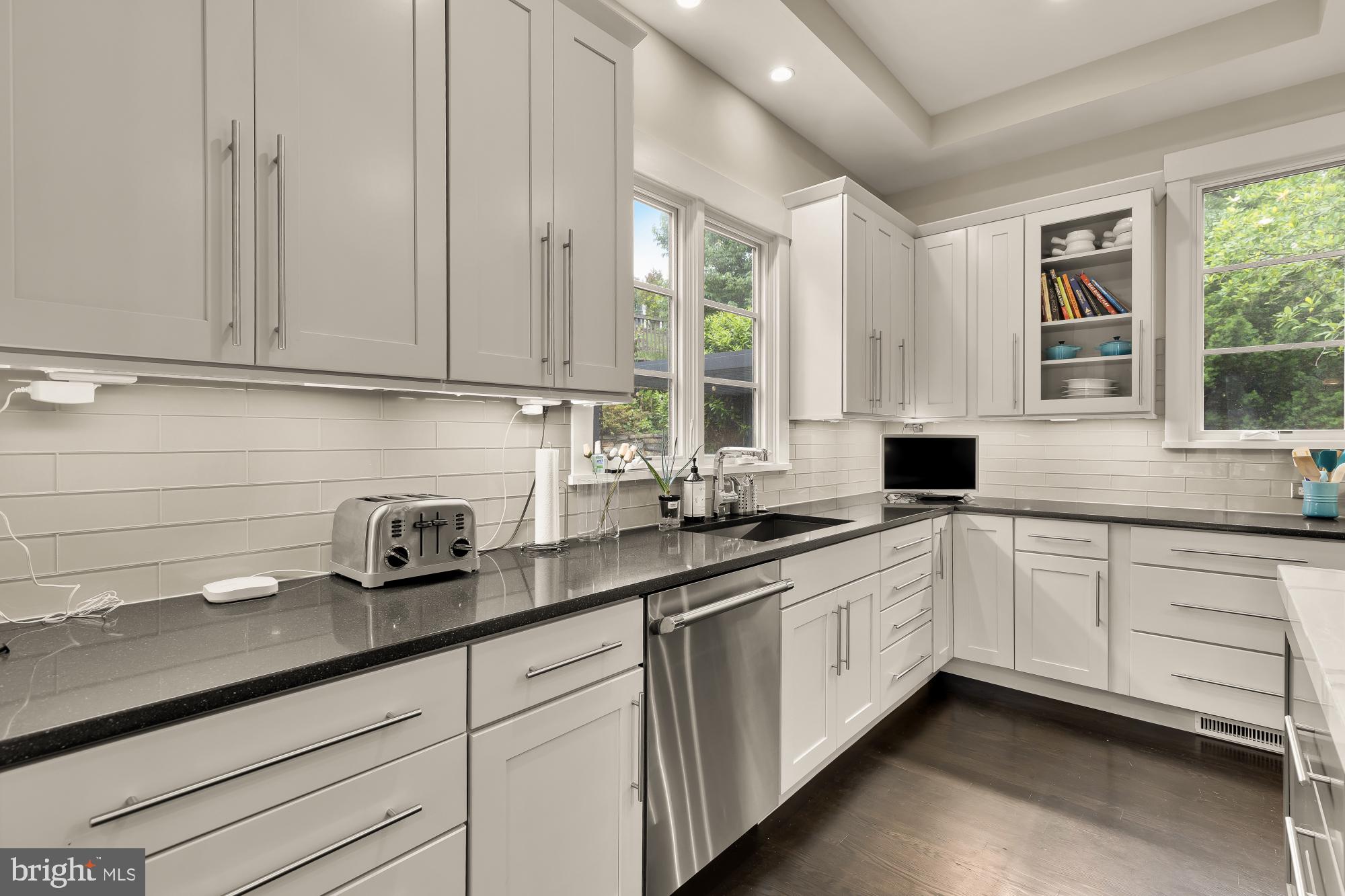 RIVERCREST - Residential
