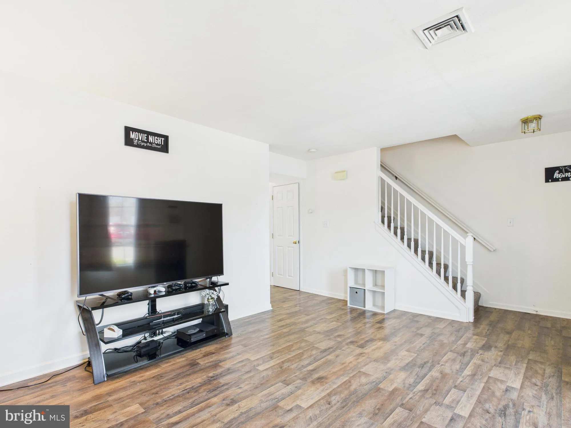 Red Lion, Pennsylvania 17356, United States, 3 Bedrooms Bedrooms, ,2 BathroomsBathrooms,Residential,Pending,113026