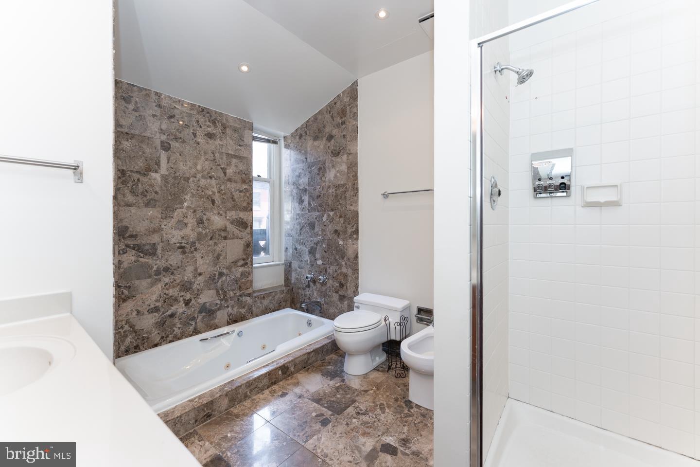 RITTENHOUSE SQUARE - Residential Lease