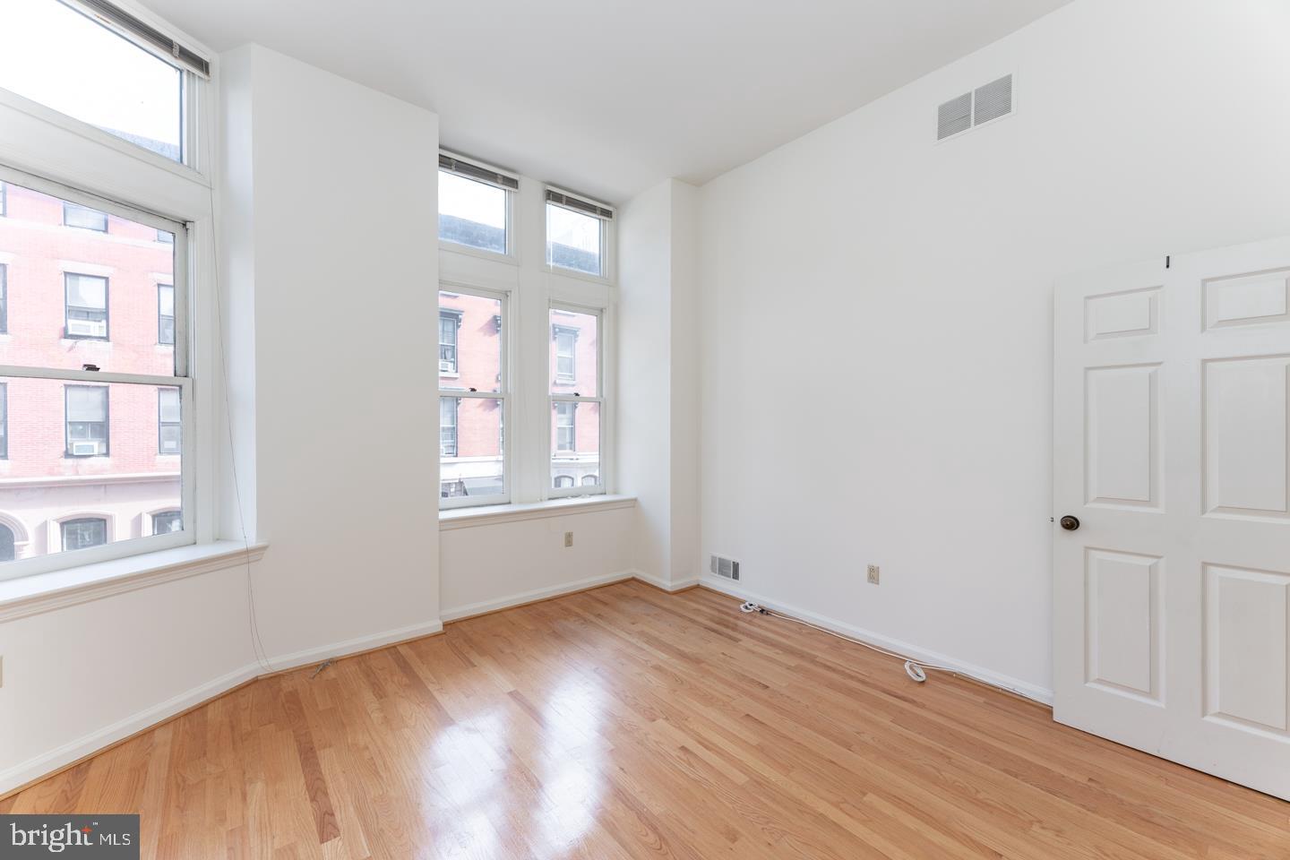 RITTENHOUSE SQUARE - Residential Lease
