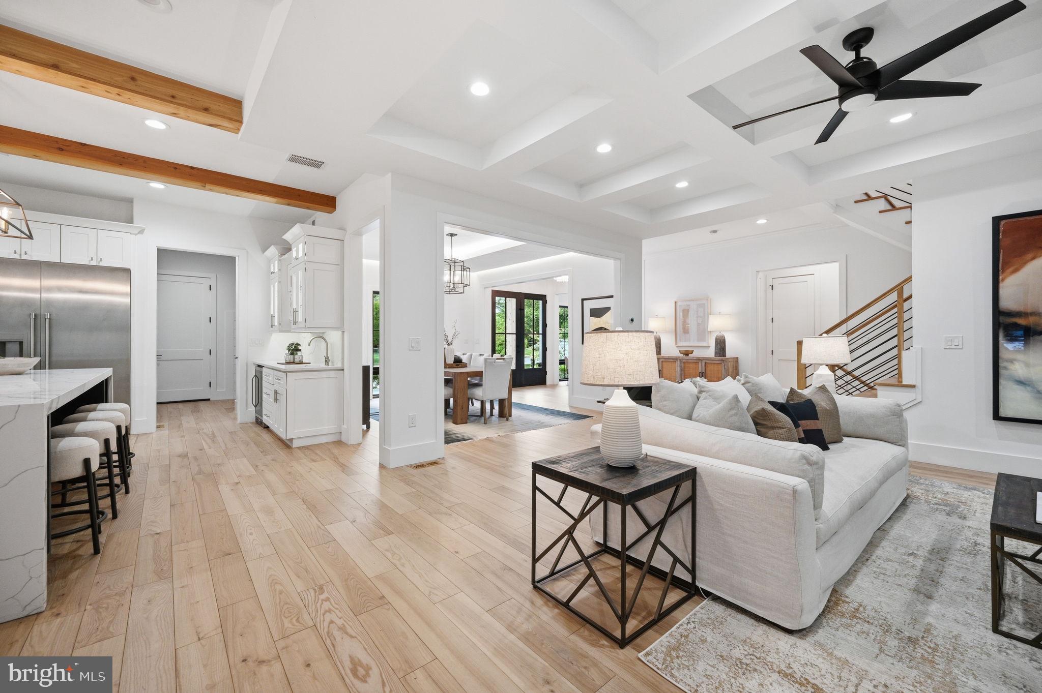 HAMPTONS OF MCLEAN - Residential