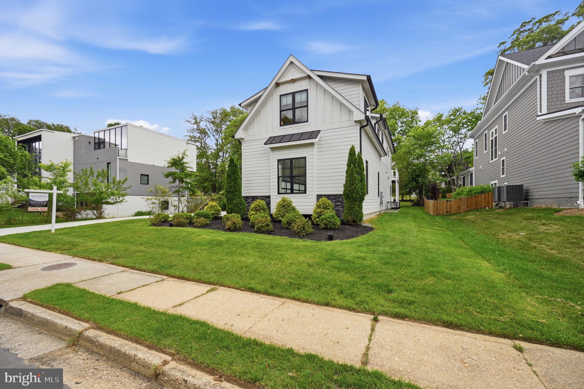 701 MEADOW LANE SW