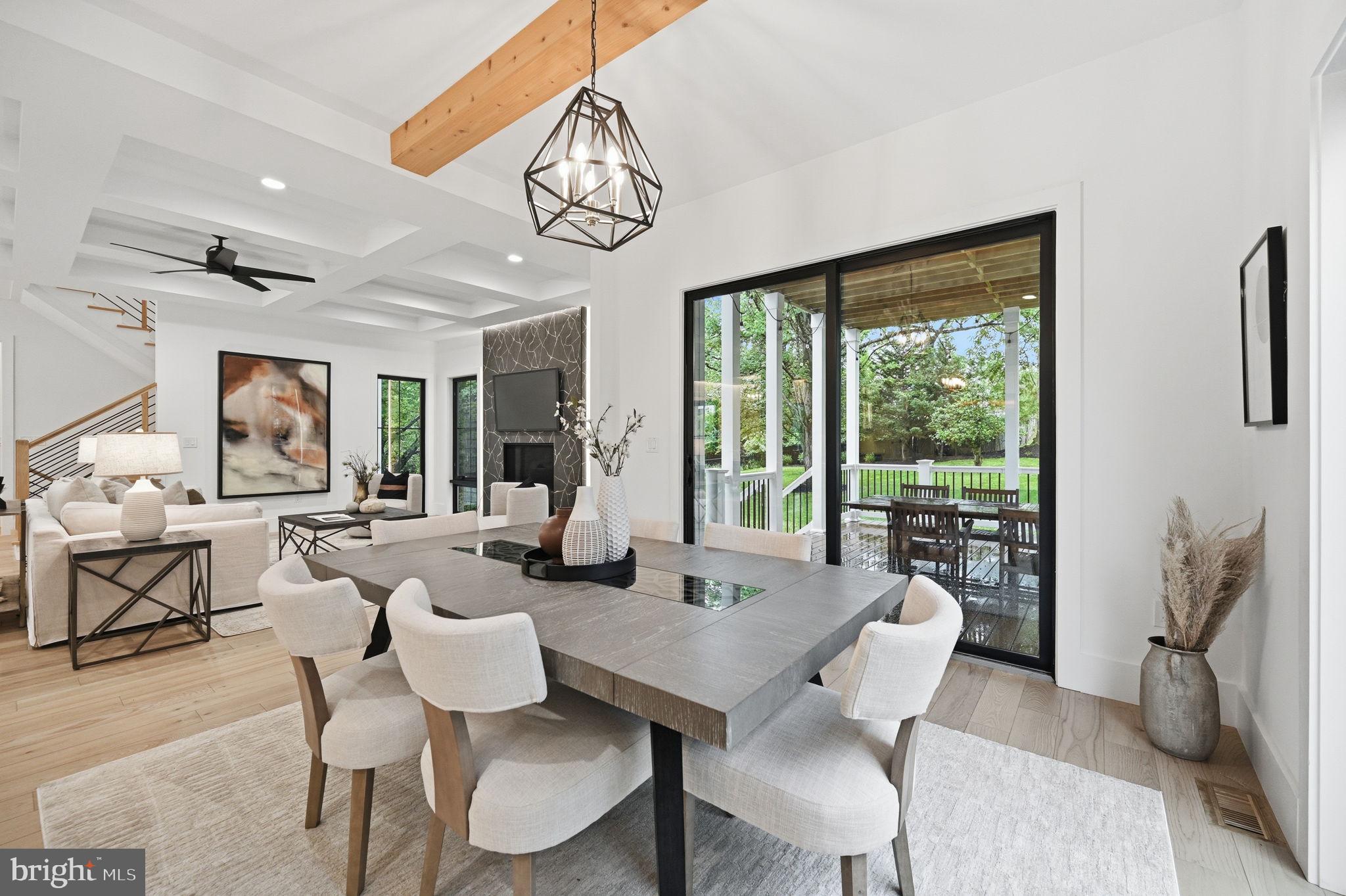 HAMPTONS OF MCLEAN - Residential
